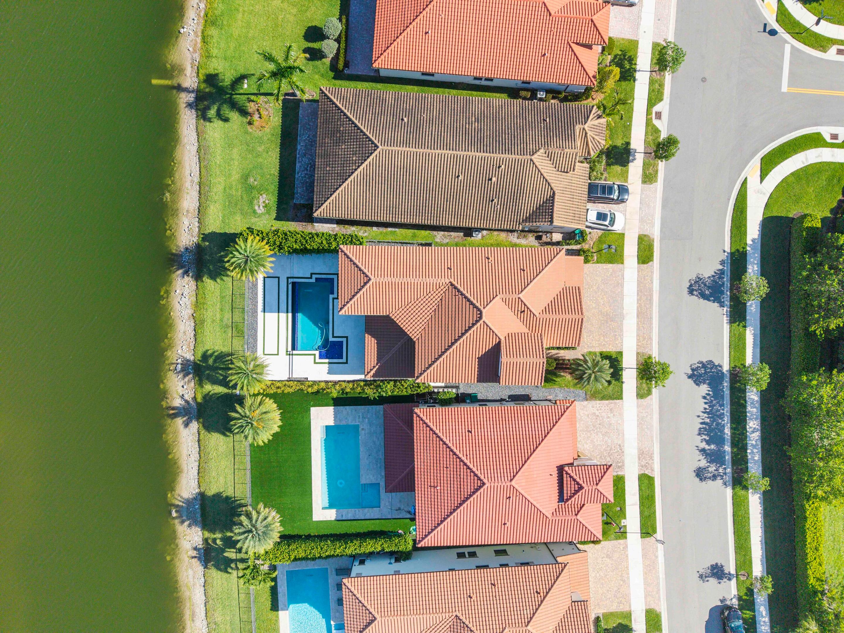 PARKLAND BAY - Residential