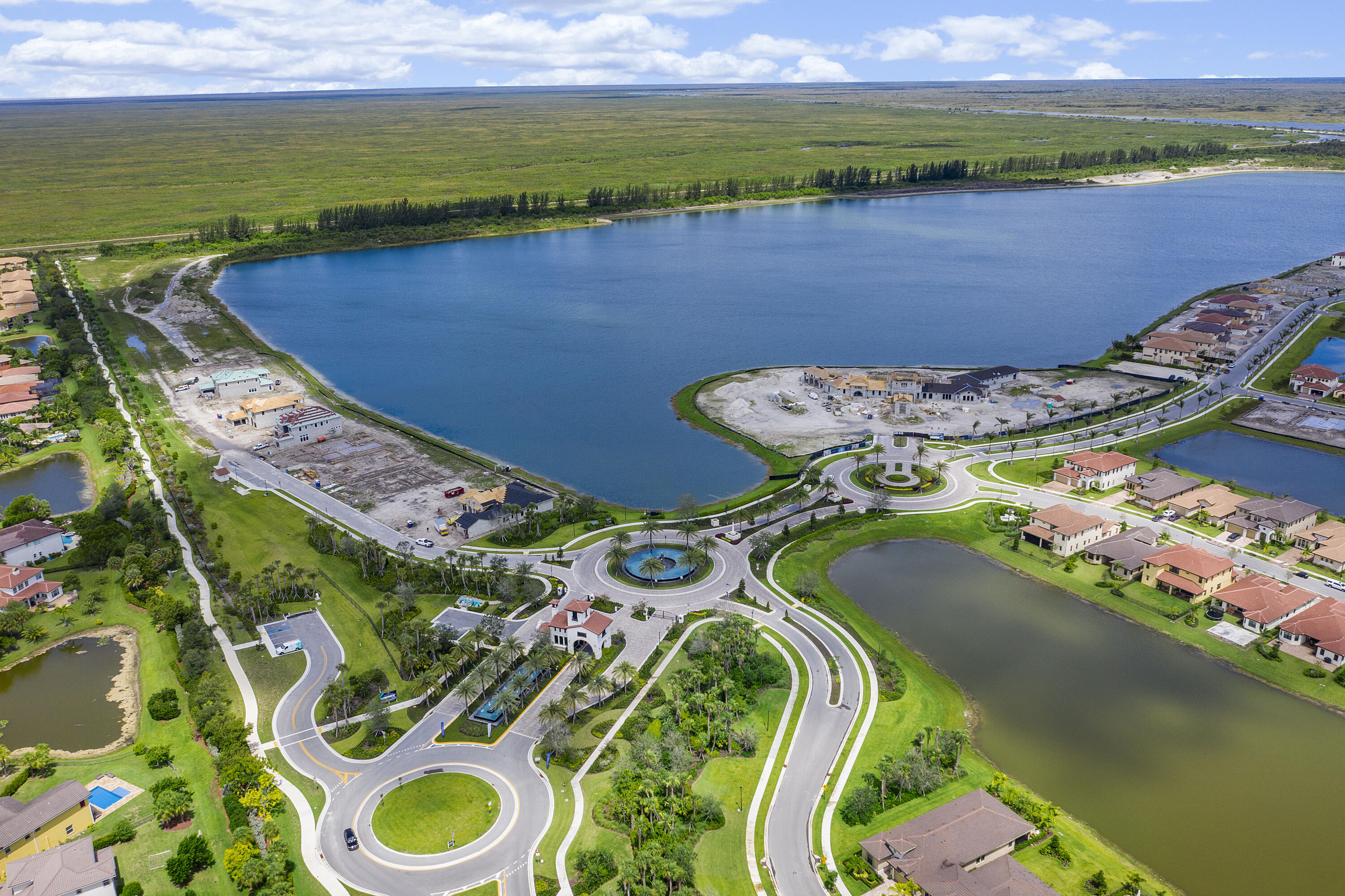 PARKLAND BAY - Residential