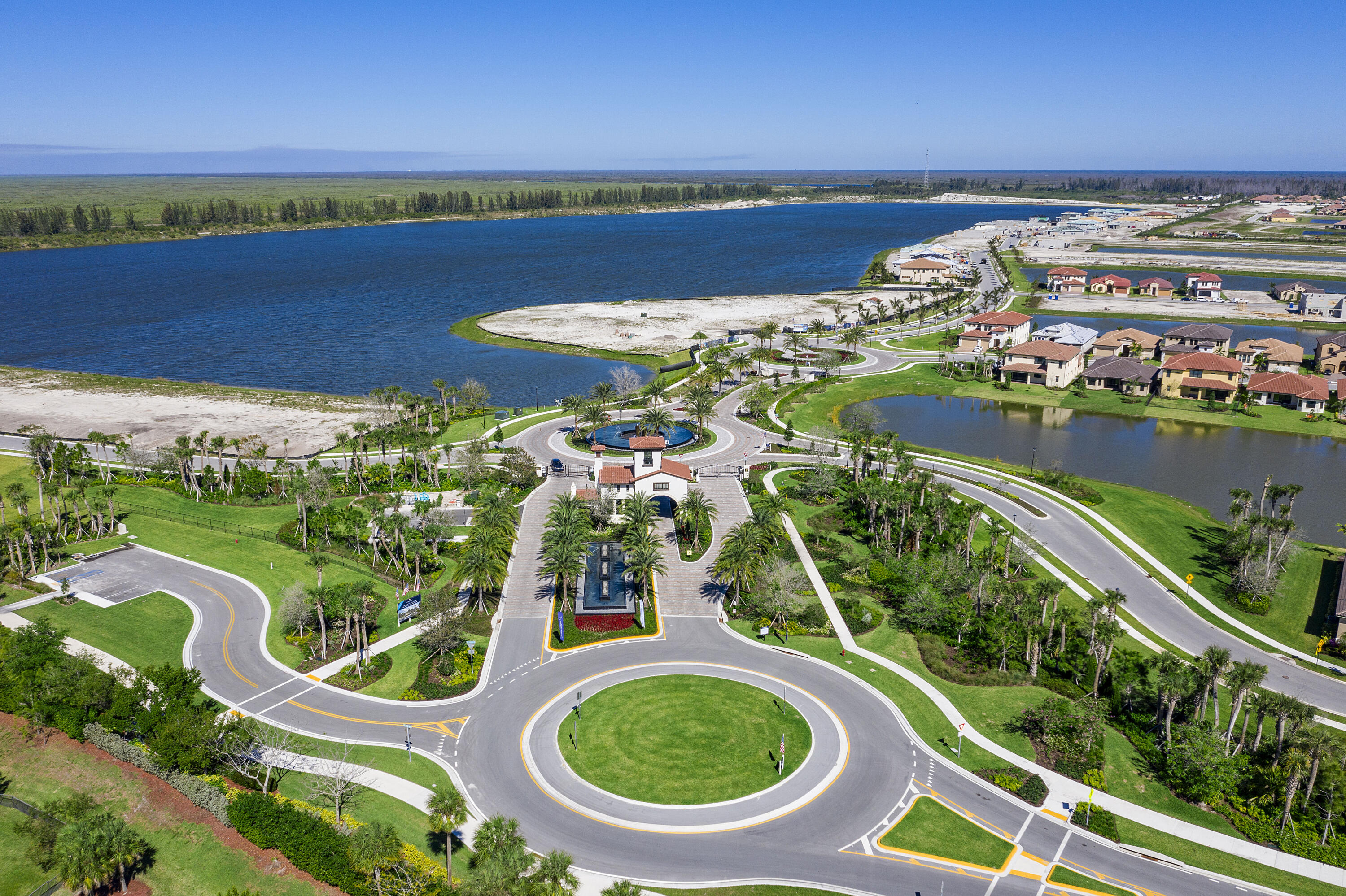 PARKLAND BAY - Residential