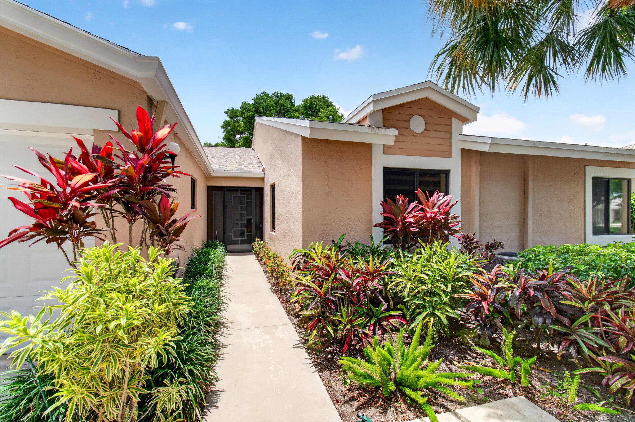 WHISPER WALK SEC E CONDO - Residential