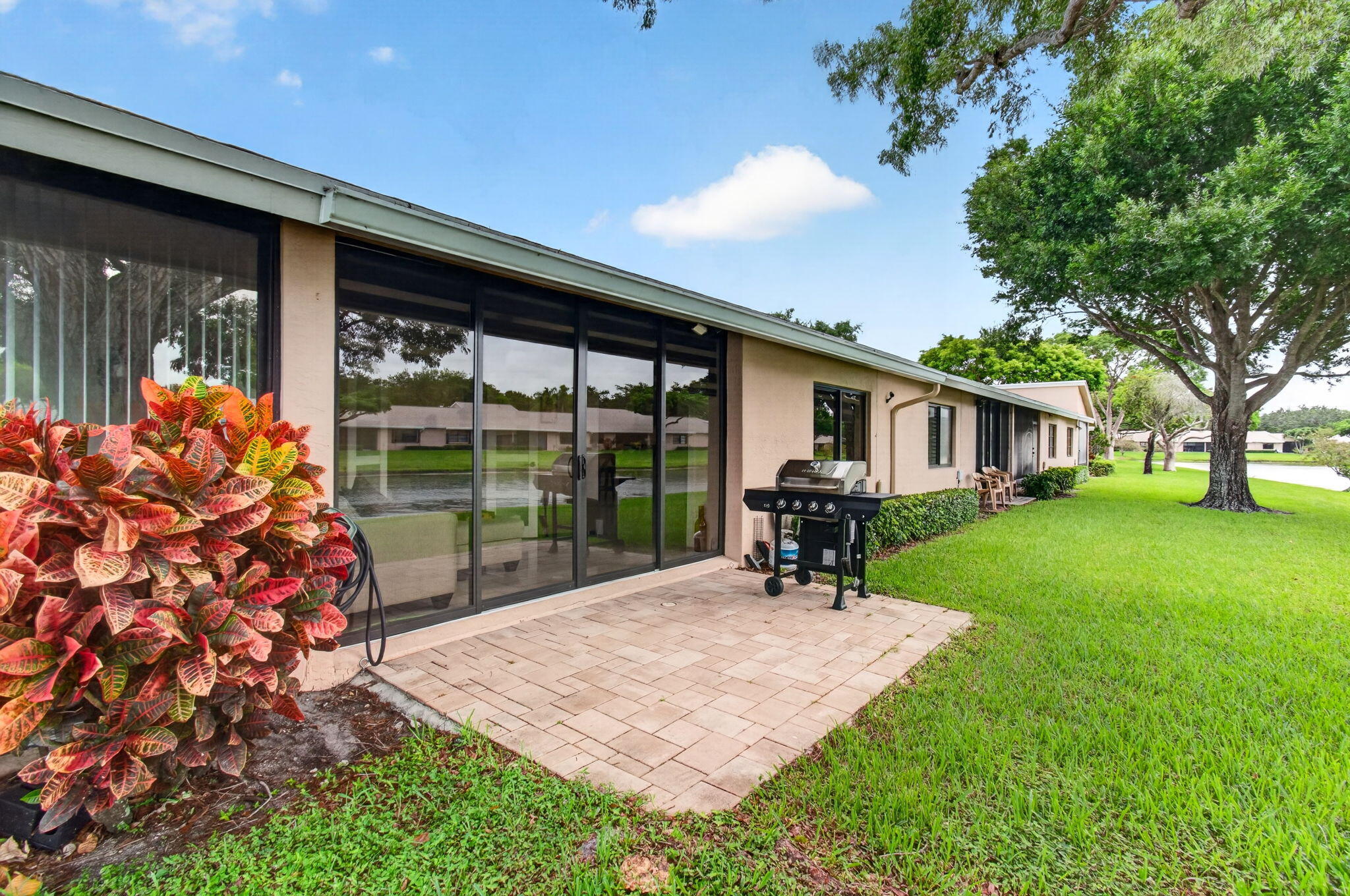 WHISPER WALK SEC E CONDO - Residential
