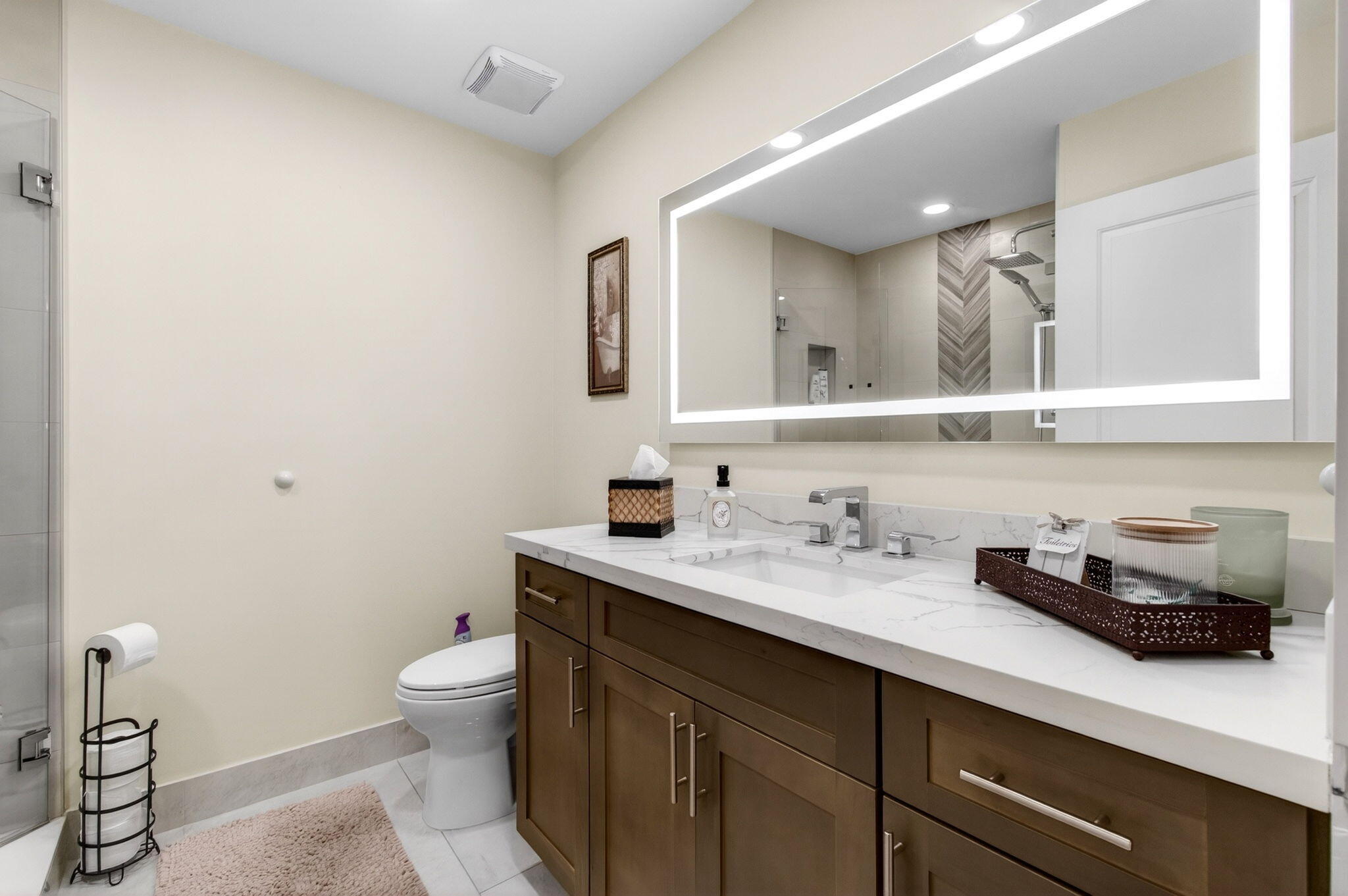 WHISPER WALK SEC E CONDO - Residential