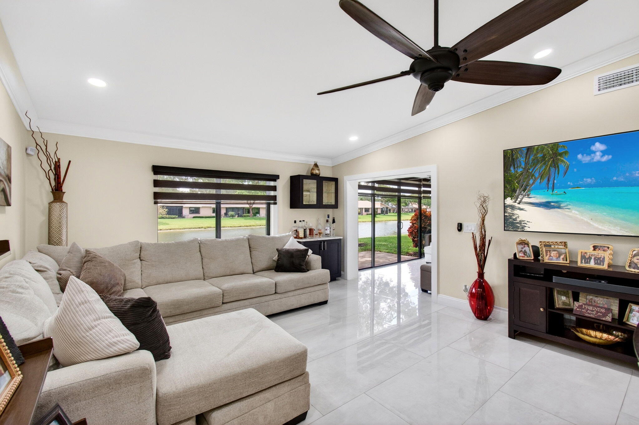 WHISPER WALK SEC E CONDO - Residential