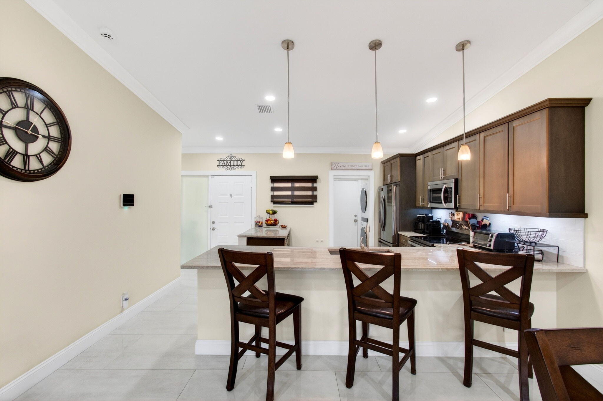 WHISPER WALK SEC E CONDO - Residential
