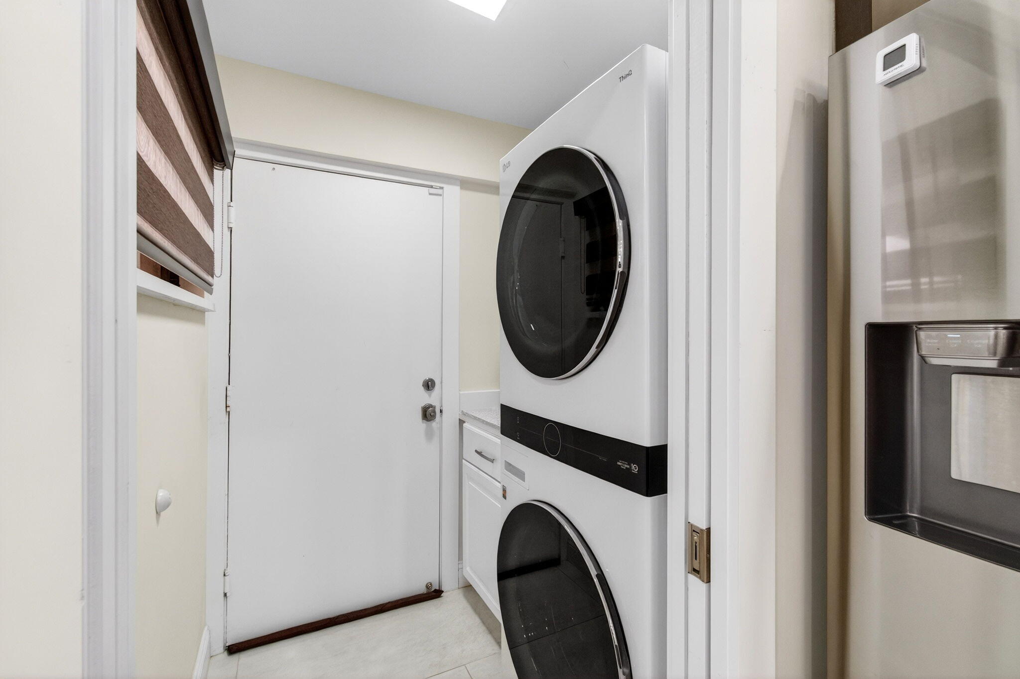 WHISPER WALK SEC E CONDO - Residential