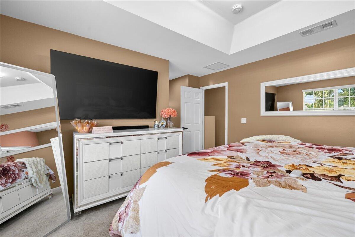 LIBERTY BAY - Residential