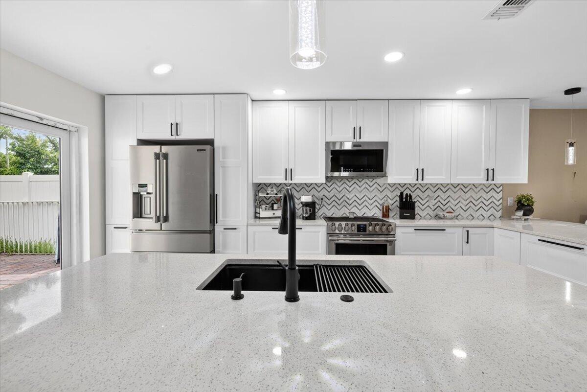 LIBERTY BAY - Residential