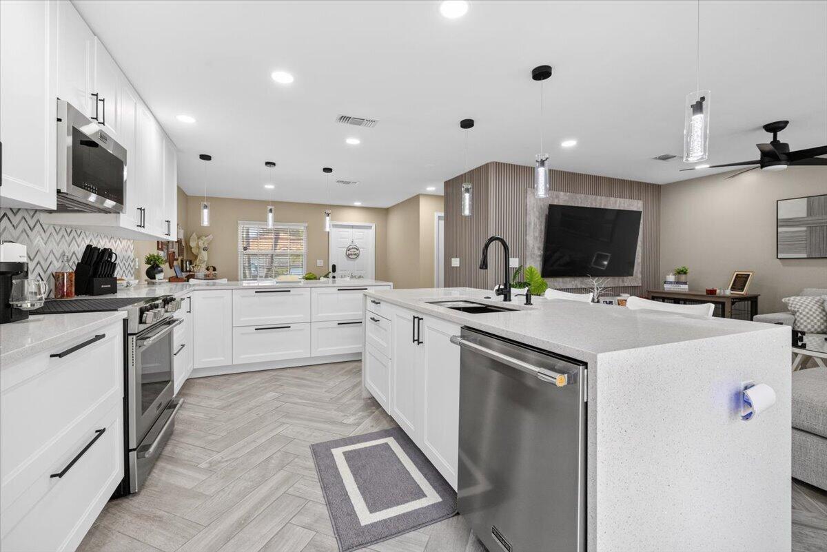 LIBERTY BAY - Residential