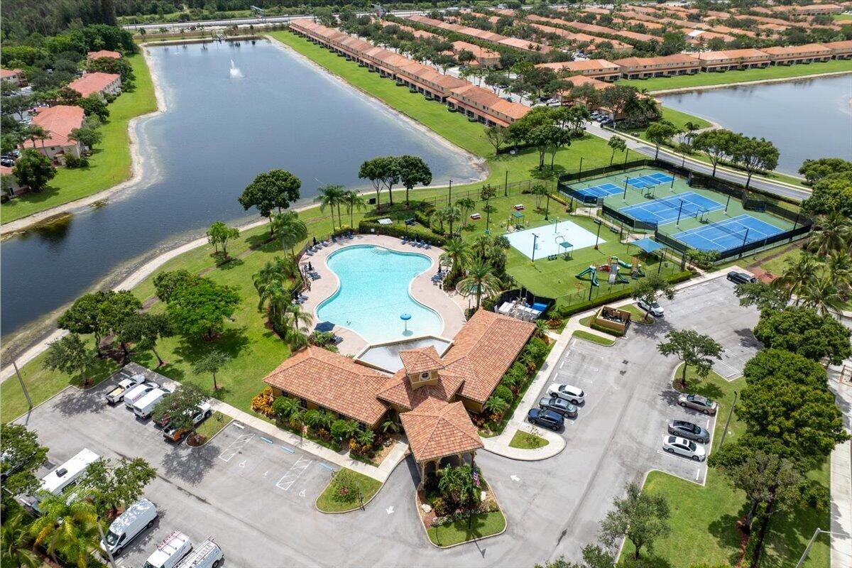 LIBERTY BAY - Residential