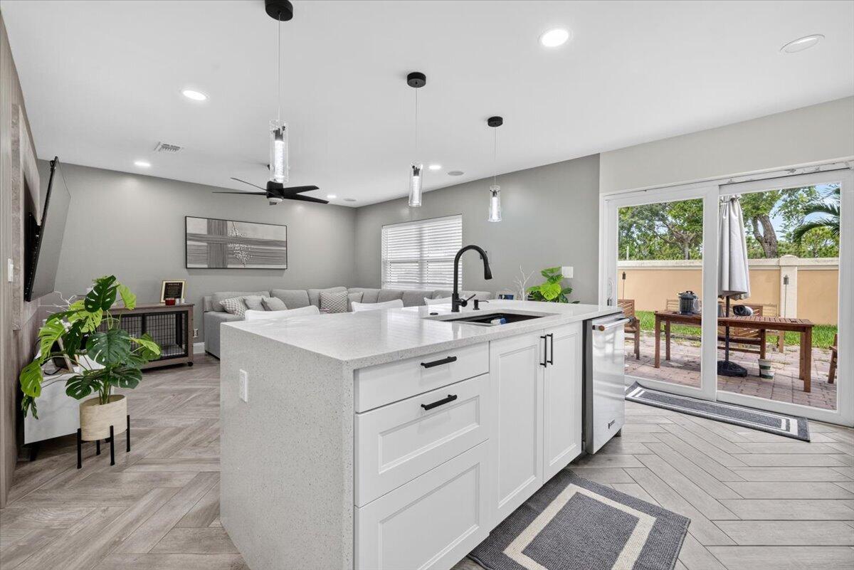 LIBERTY BAY - Residential