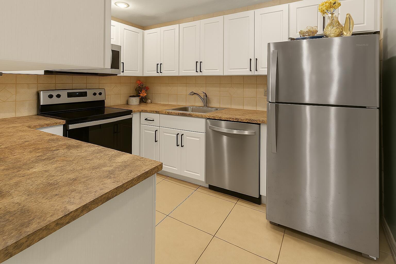 PALMLAND VILLAS I CONDO - Residential