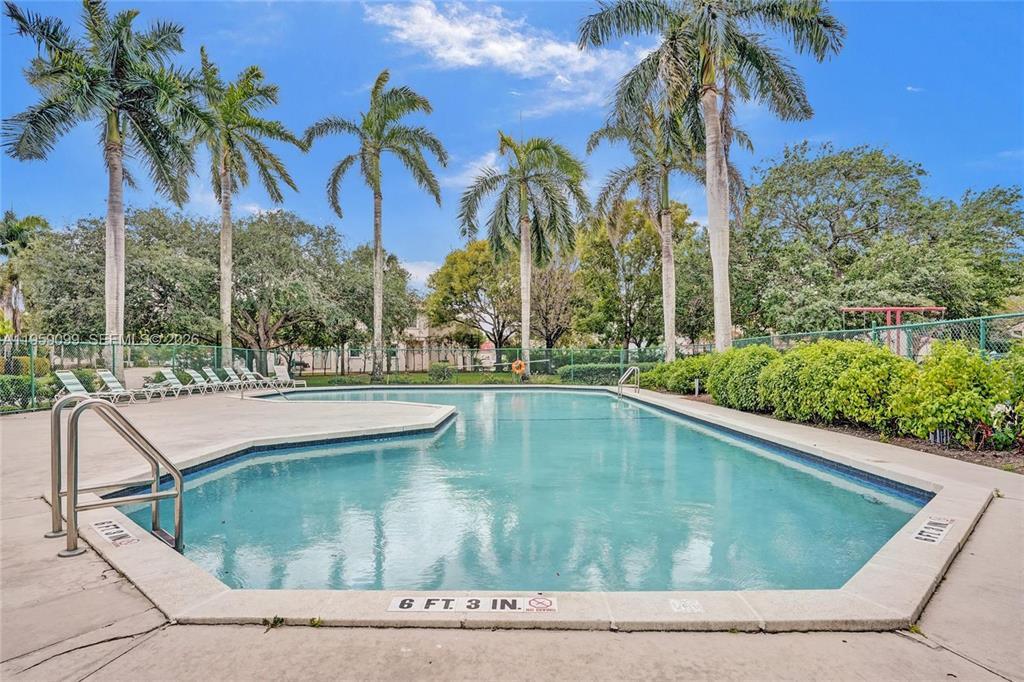 LAKES OF NEWPORT - Residential Lease