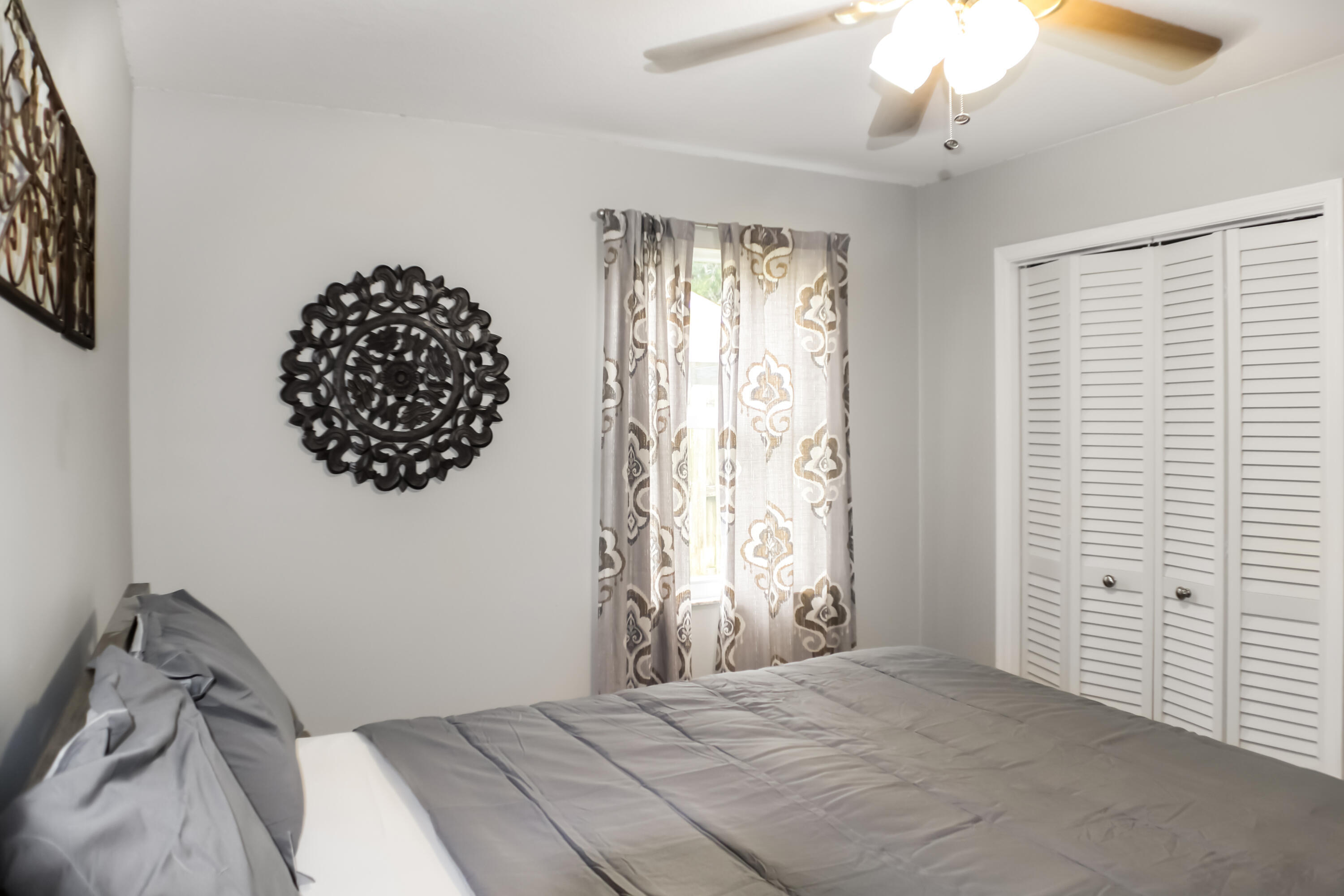 SUGAR POND MANOR OF WELLINGTON - Residential Lease