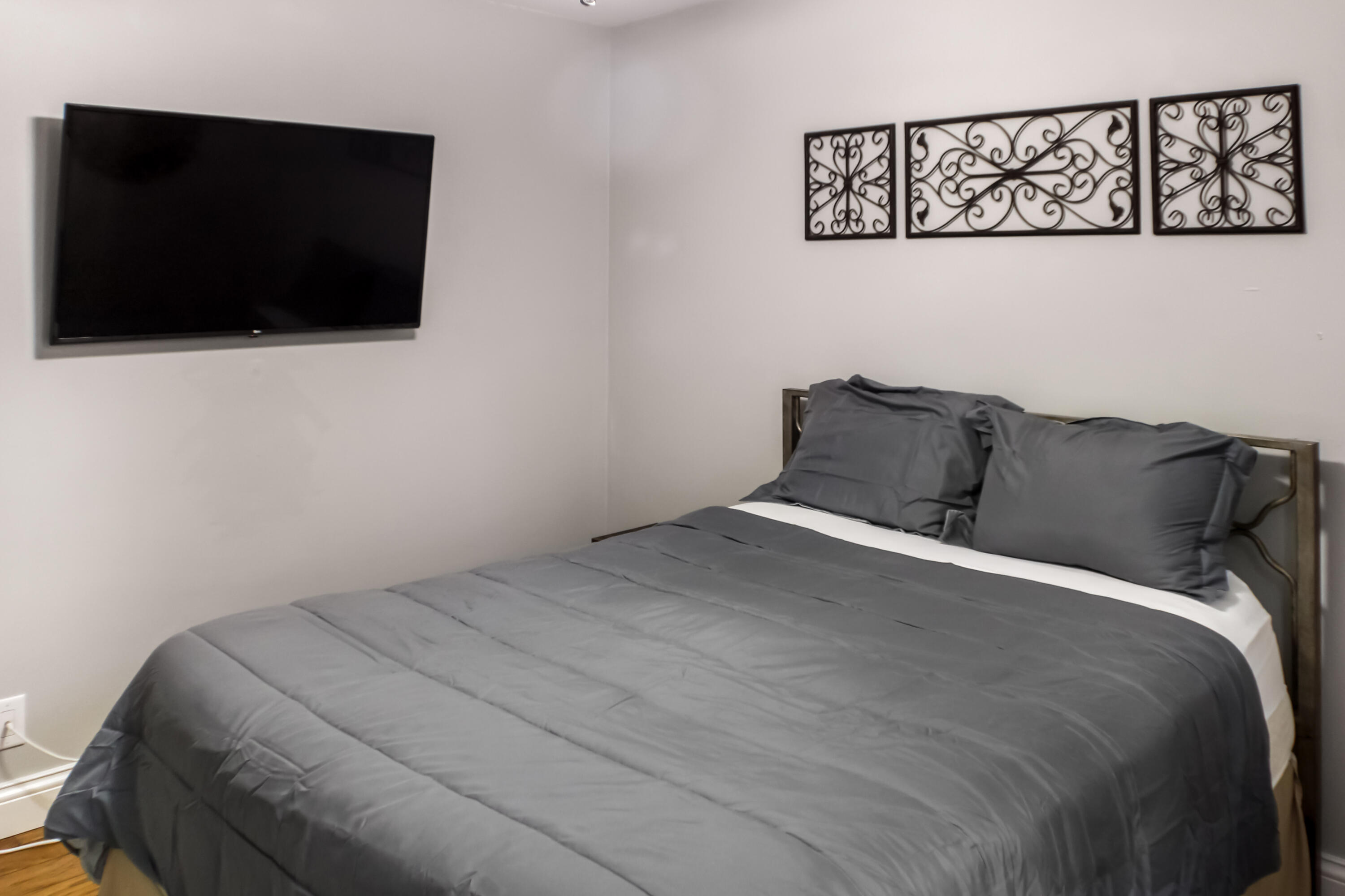 SUGAR POND MANOR OF WELLINGTON - Residential Lease