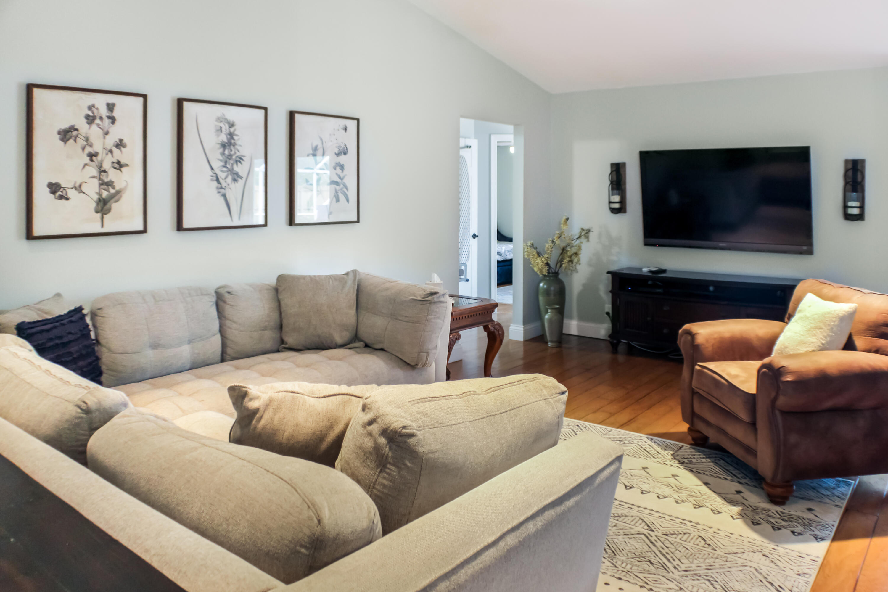 SUGAR POND MANOR OF WELLINGTON - Residential Lease