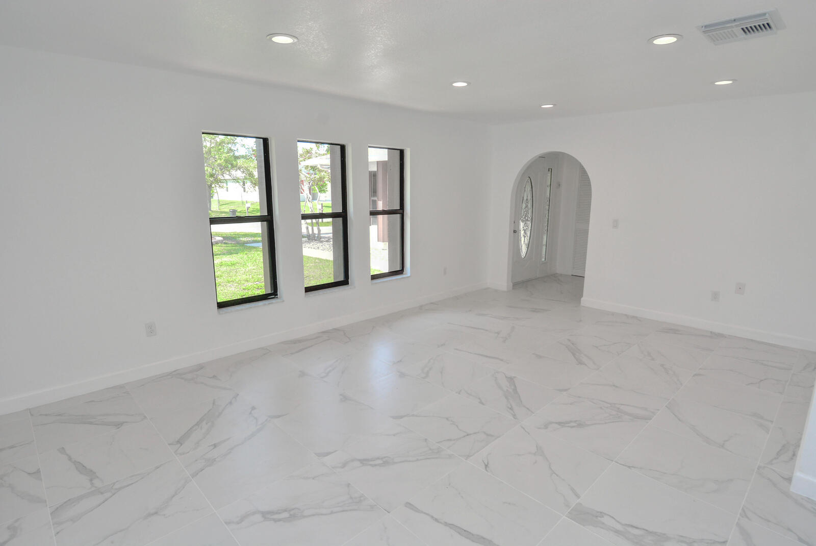 PORT ST LUCIE SECTION 3 - Residential Lease