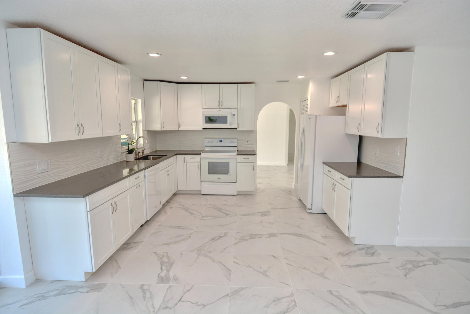 PORT ST LUCIE SECTION 3 - Residential Lease