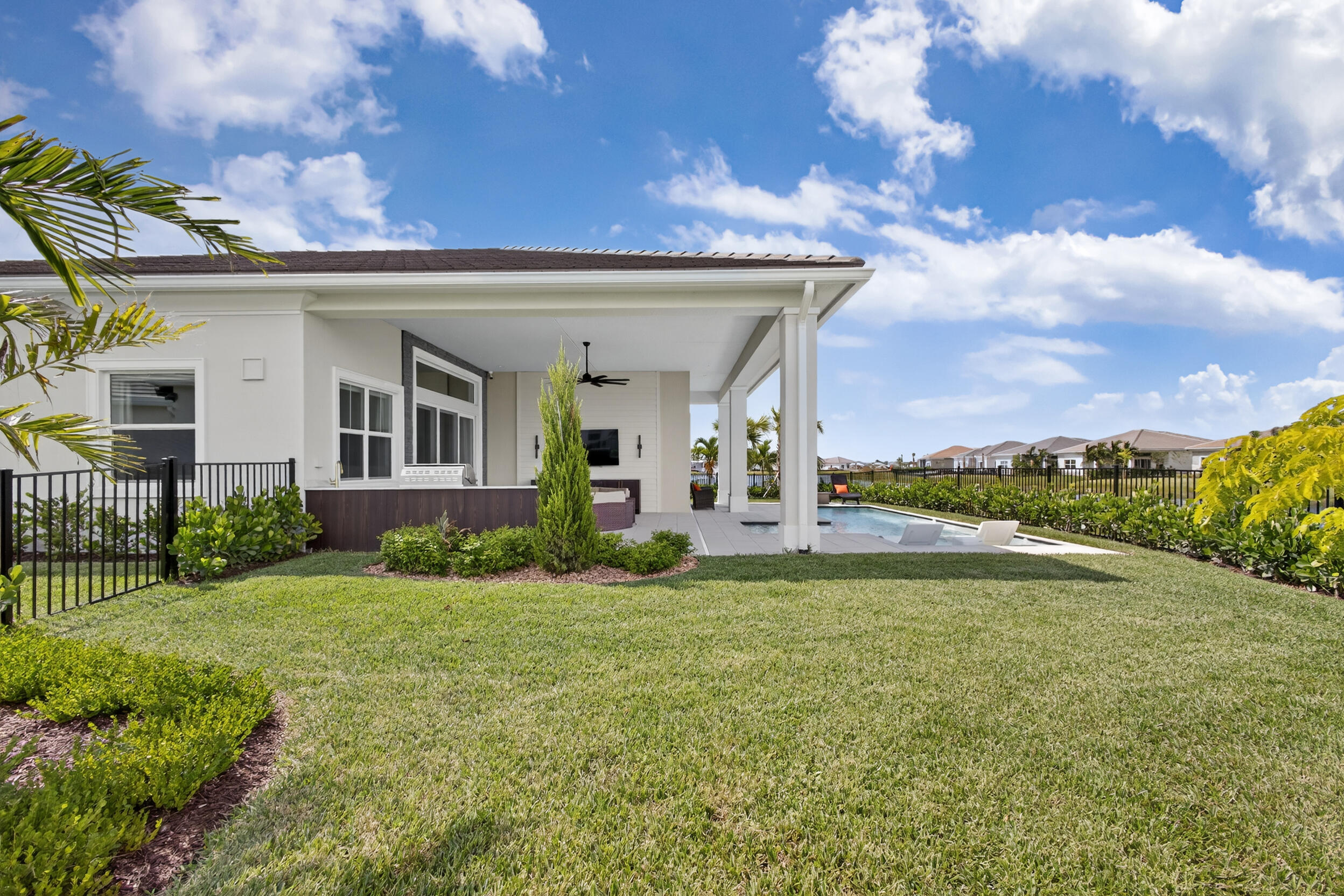 Avenir - Regency - Residential