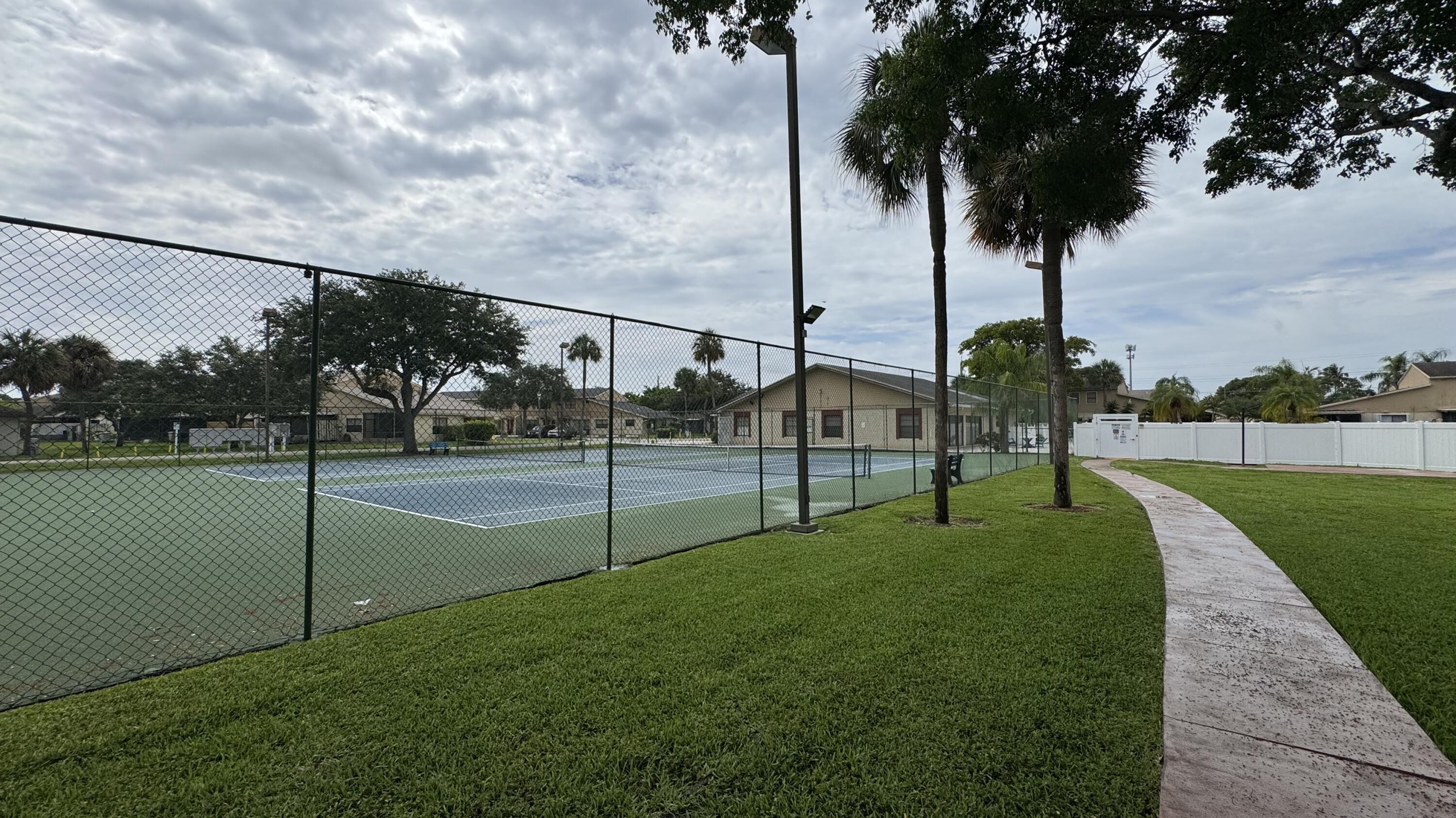 BLUE LAKE APTS CONDO - Residential