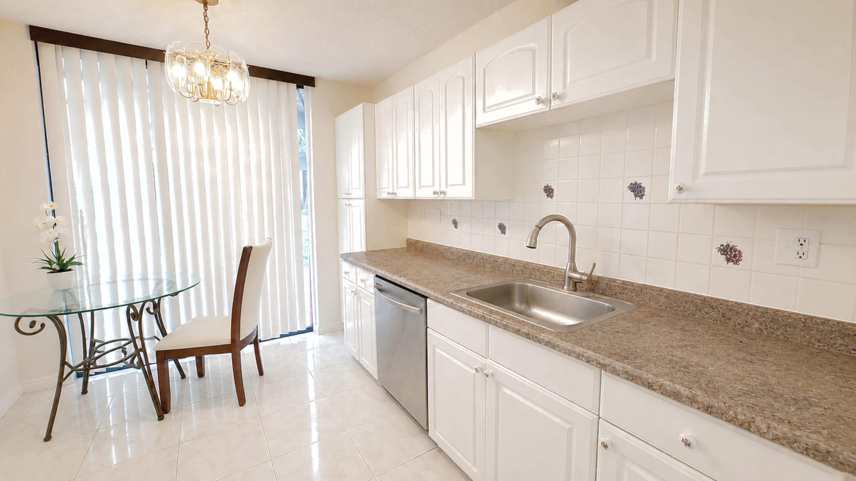 BLUE LAKE APTS CONDO - Residential