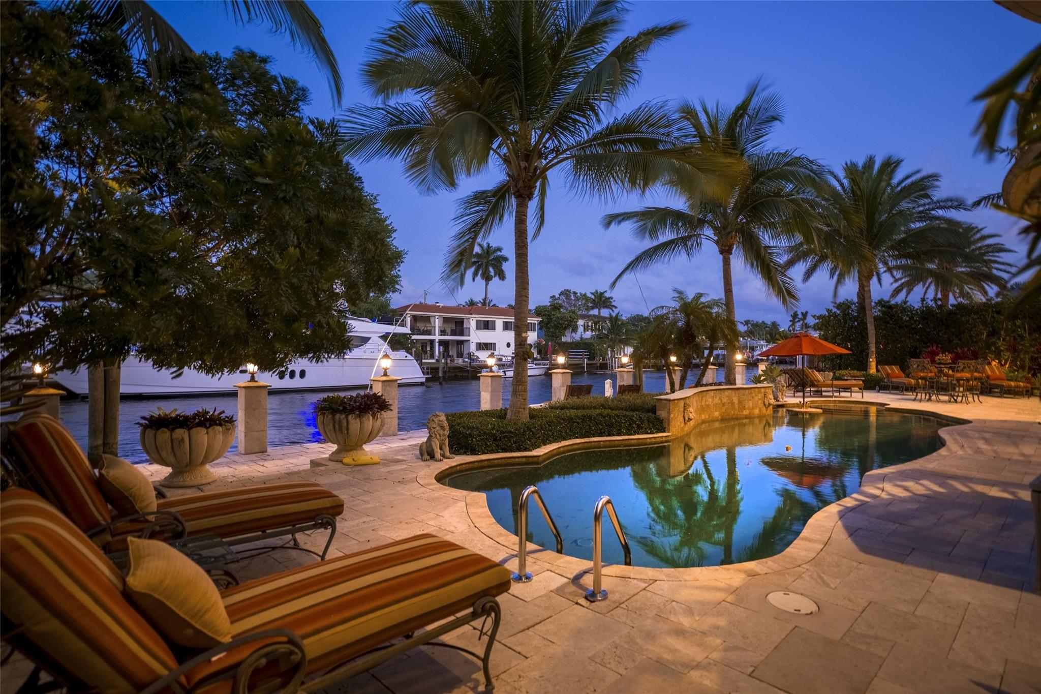 LAS OLAS ISLES - Residential