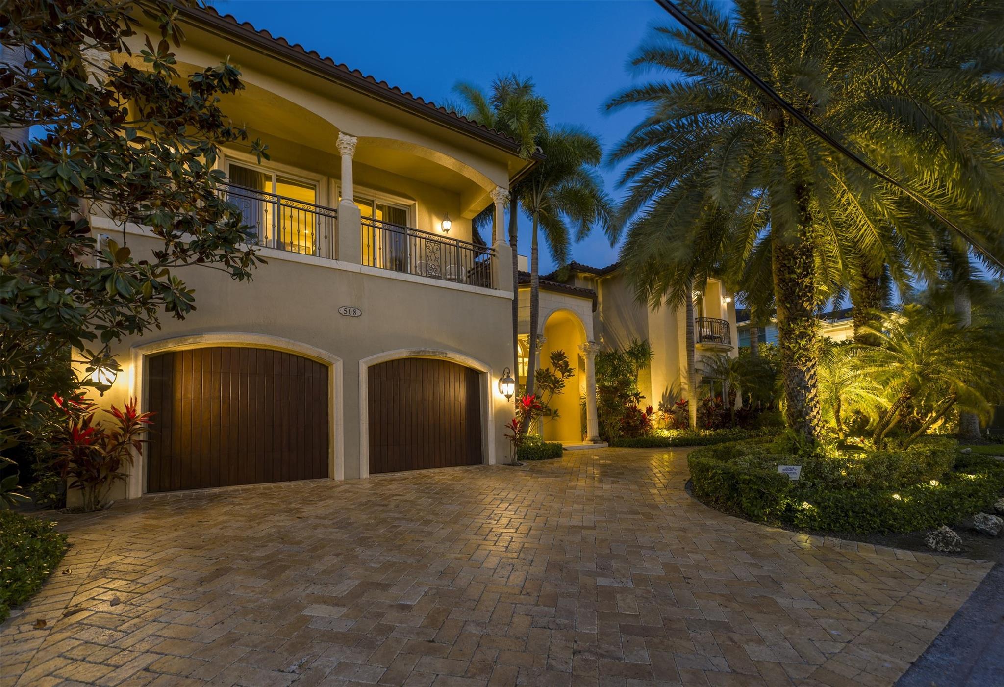 LAS OLAS ISLES - Residential