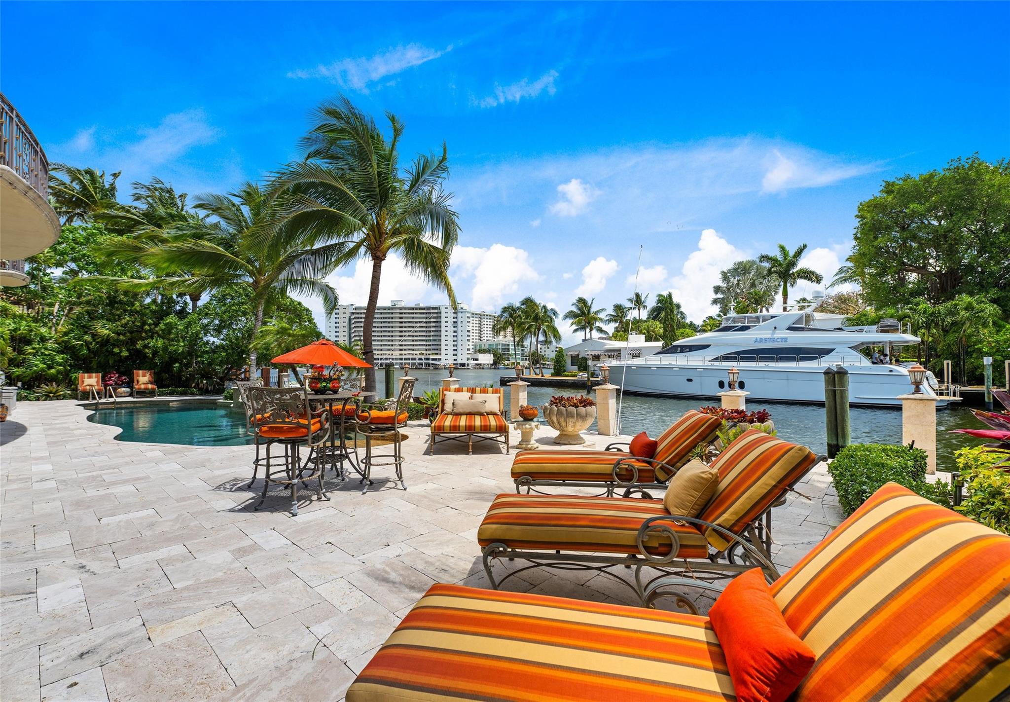 LAS OLAS ISLES - Residential