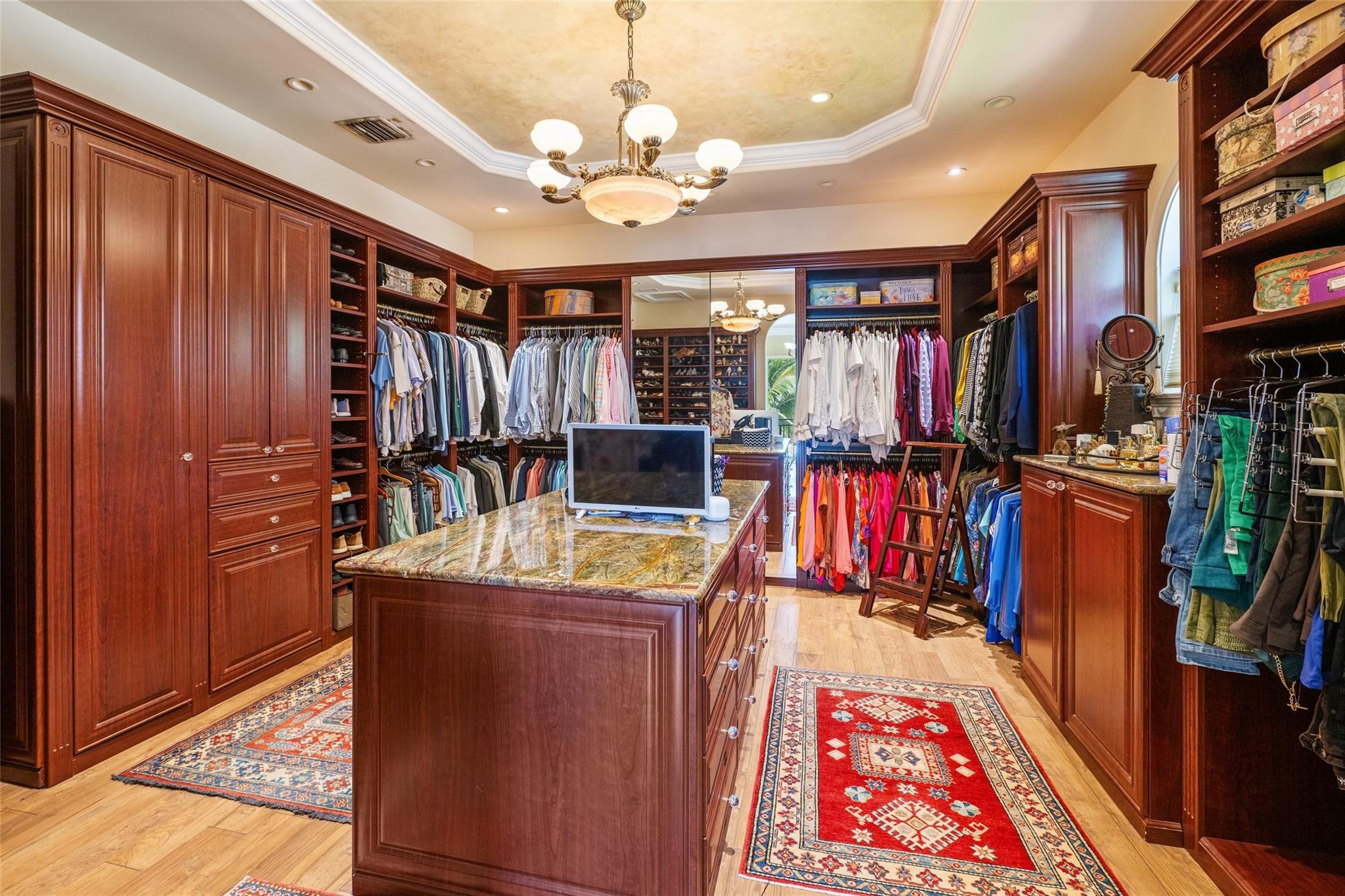 LAS OLAS ISLES - Residential