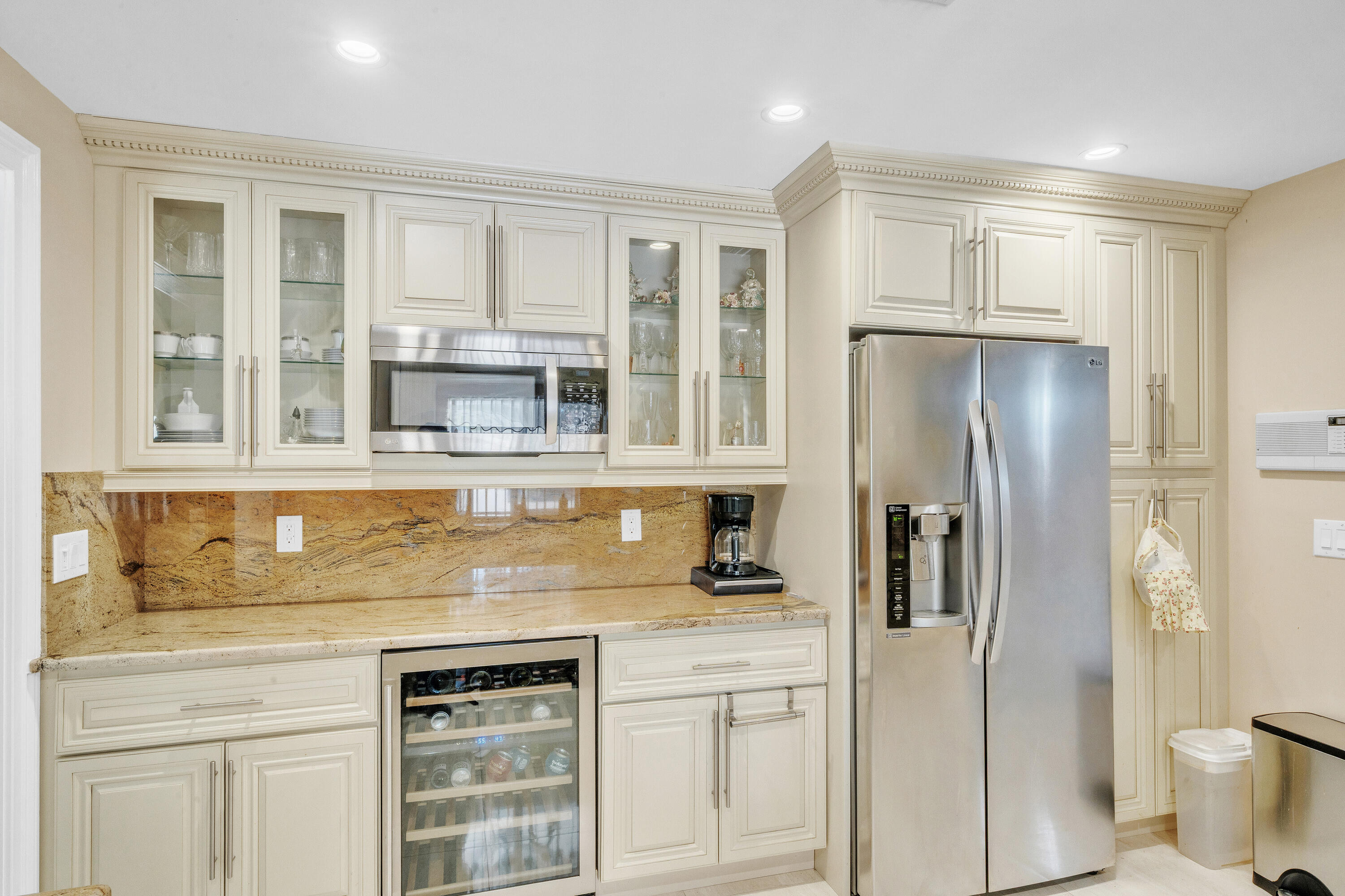 CORAL SPRINGS LAKES - Residential