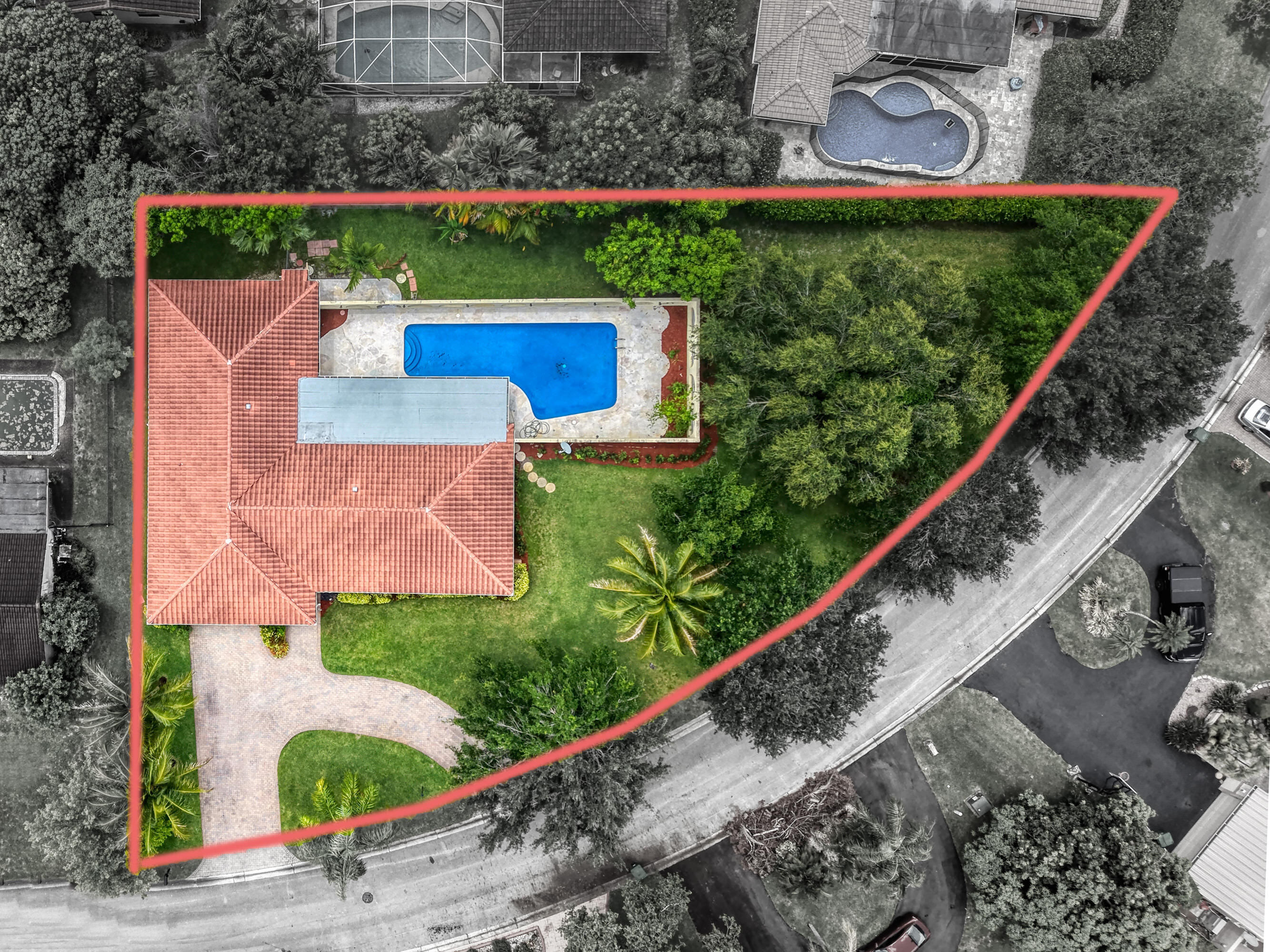 CORAL SPRINGS LAKES - Residential
