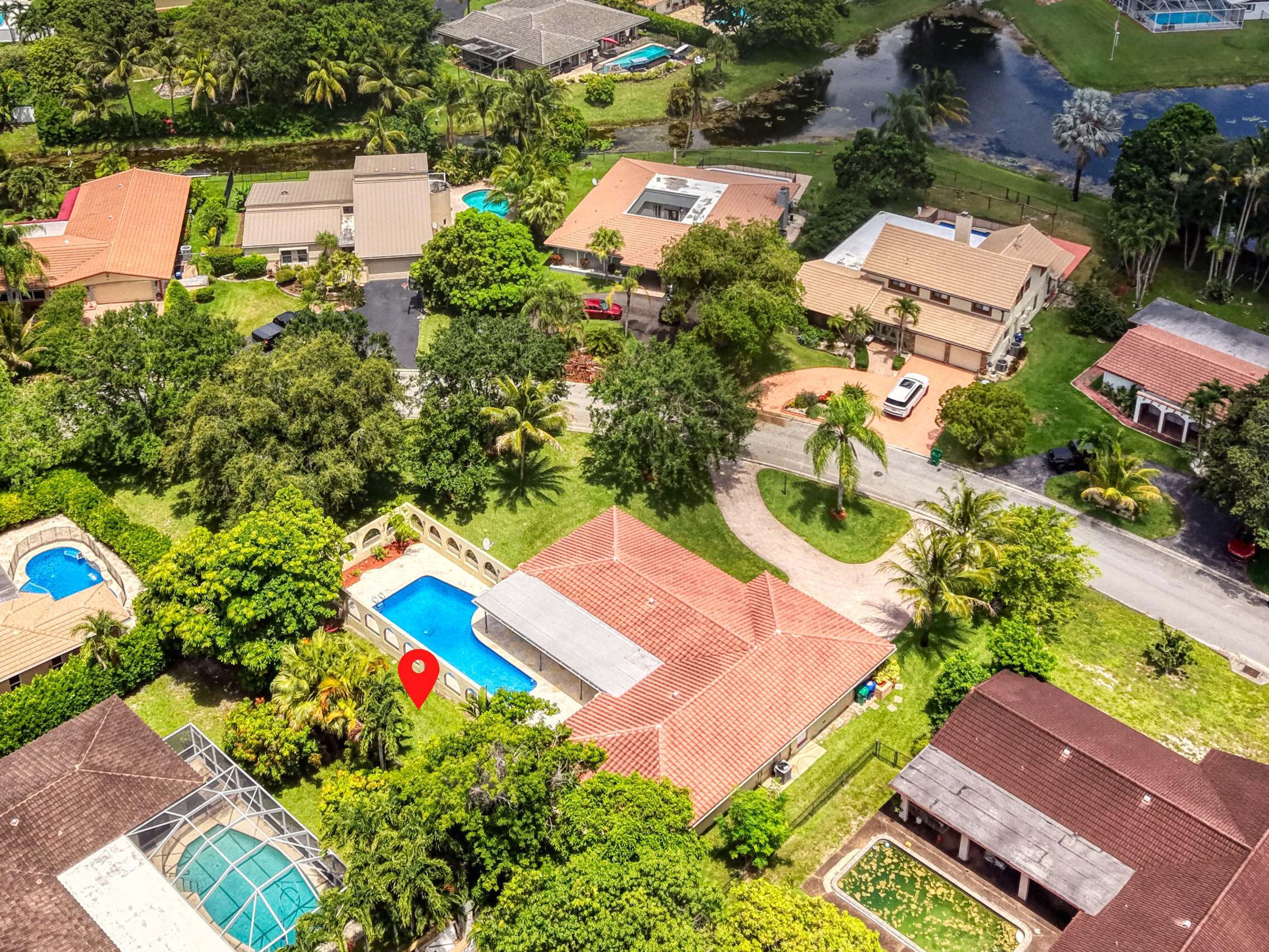 CORAL SPRINGS LAKES - Residential