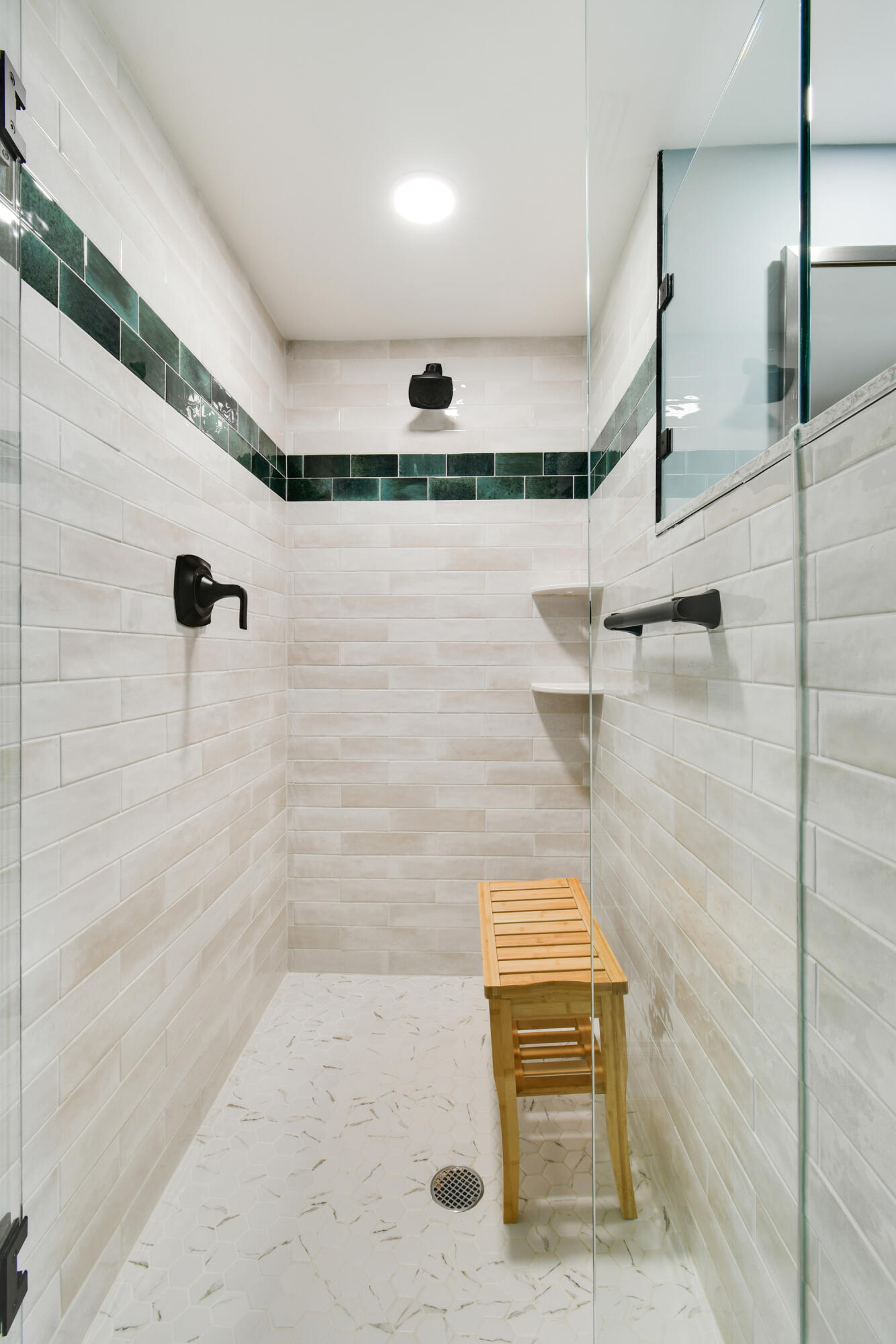 PARADISE HARBOUR CONDO - Residential