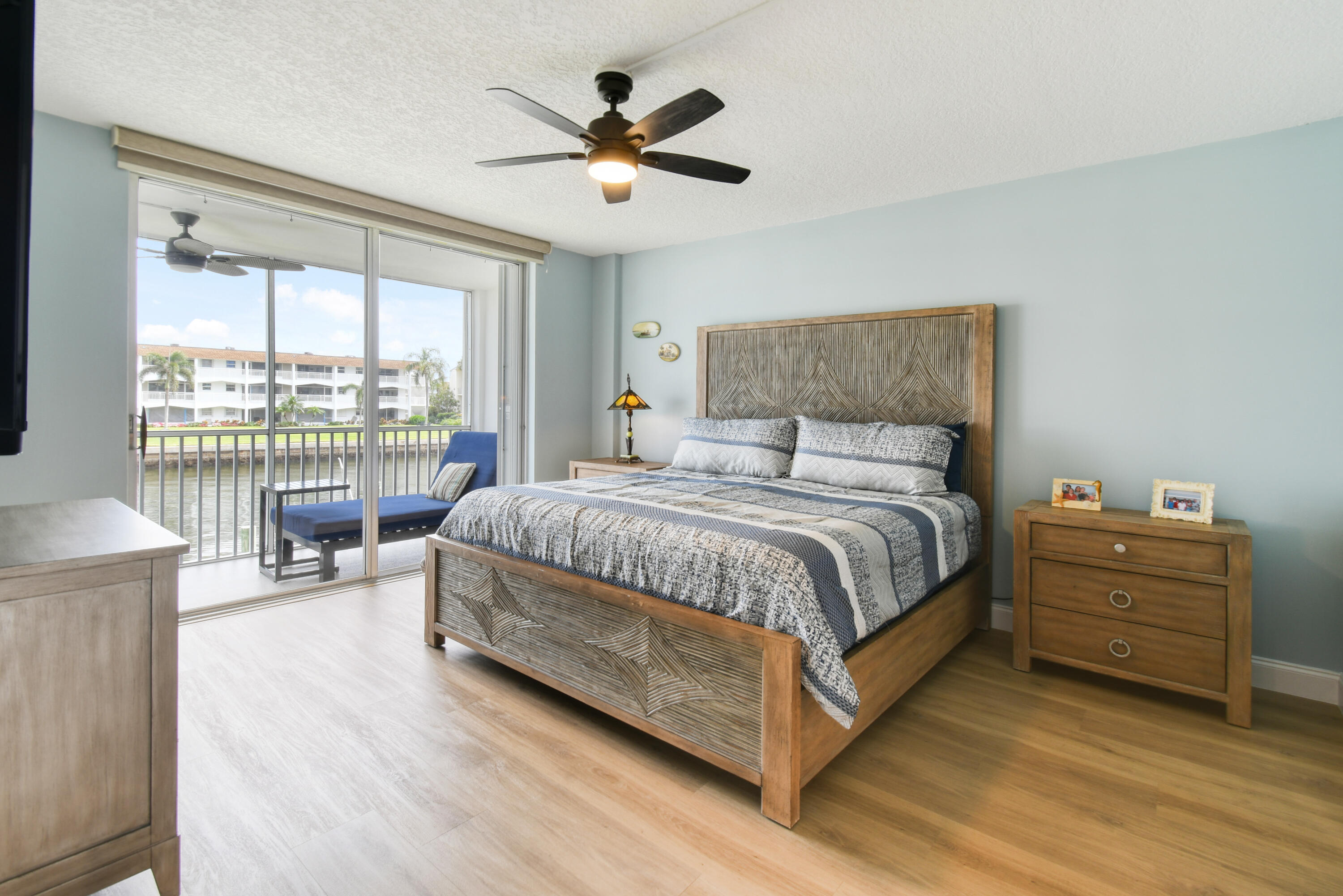 PARADISE HARBOUR CONDO - Residential