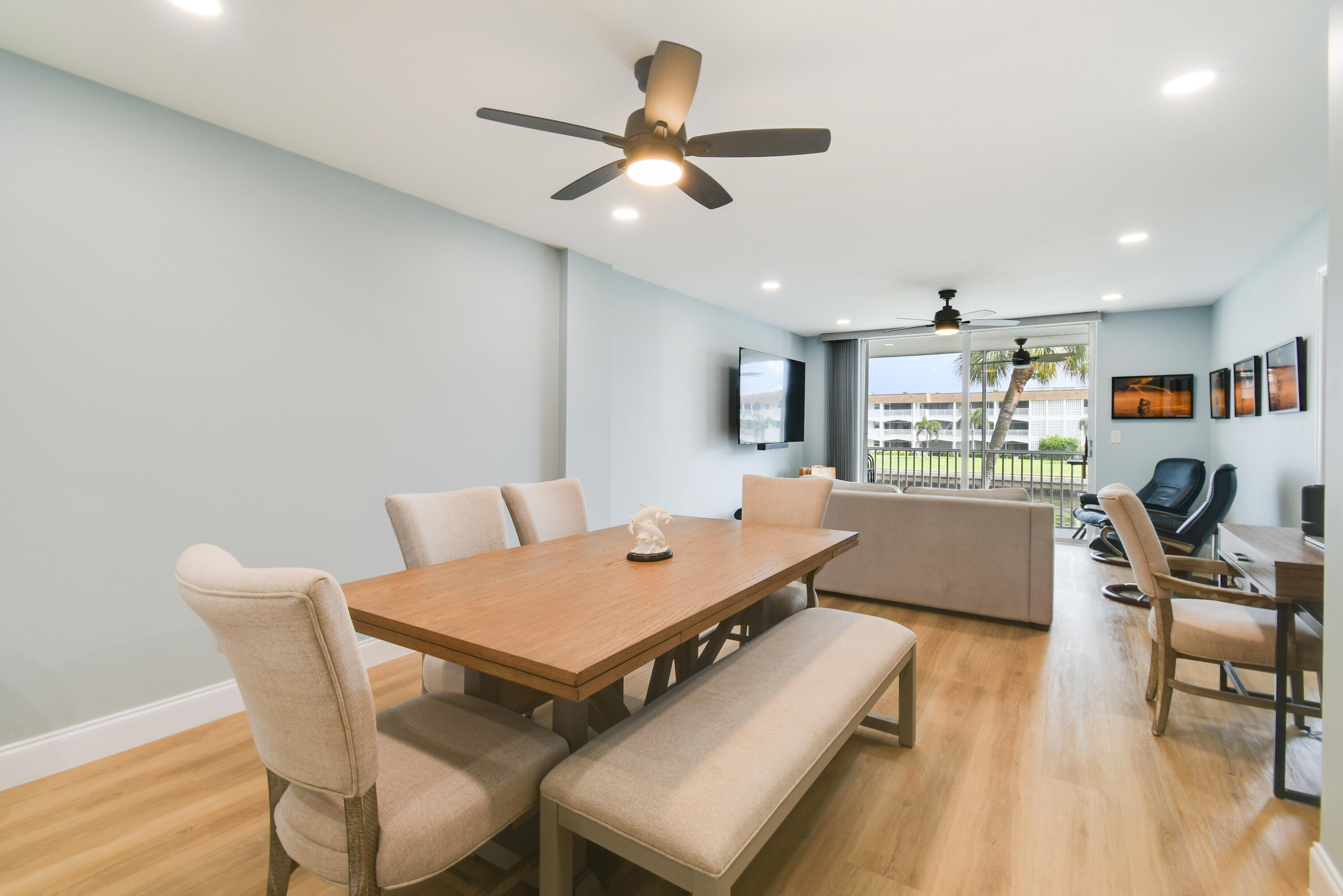 PARADISE HARBOUR CONDO - Residential
