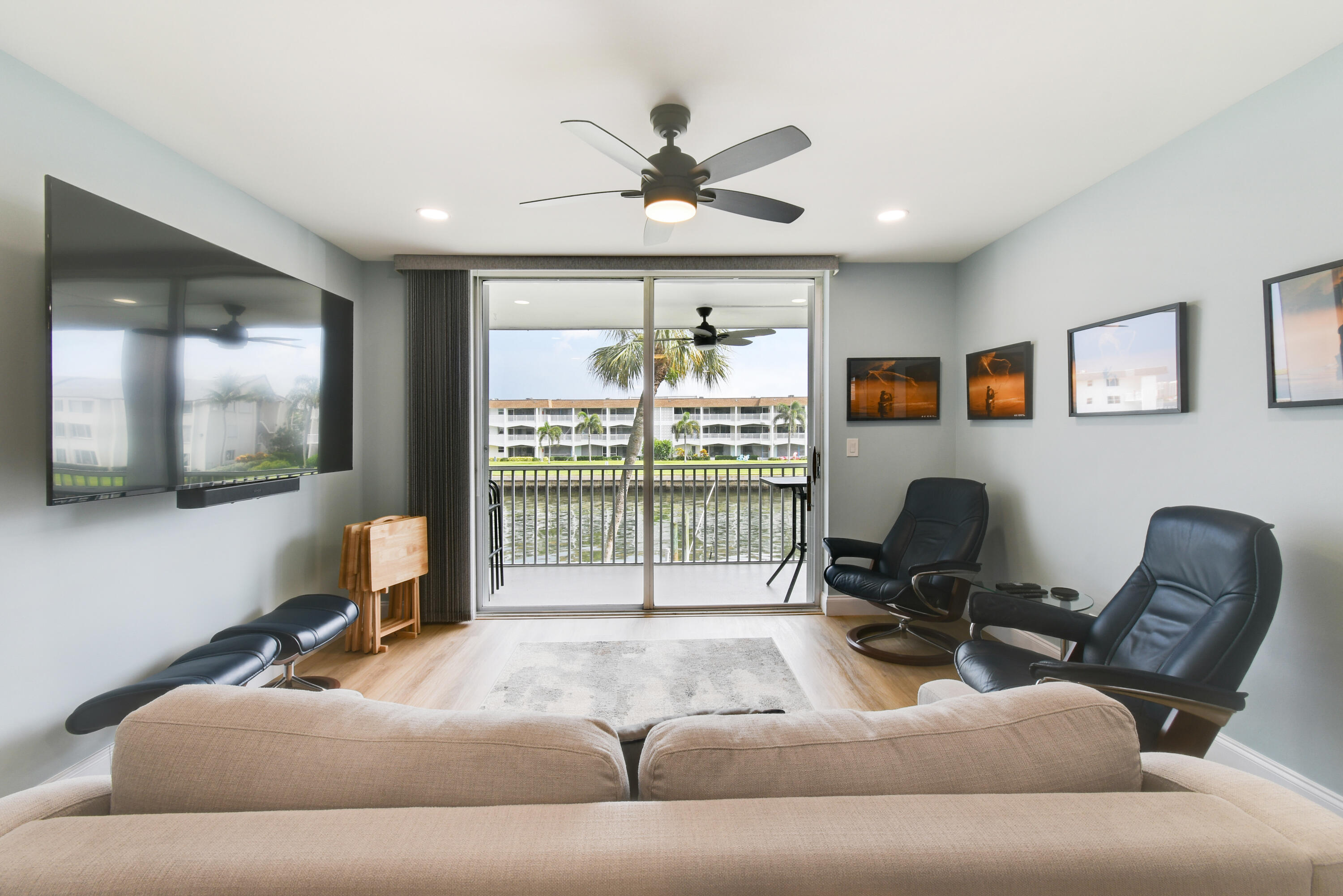 PARADISE HARBOUR CONDO - Residential