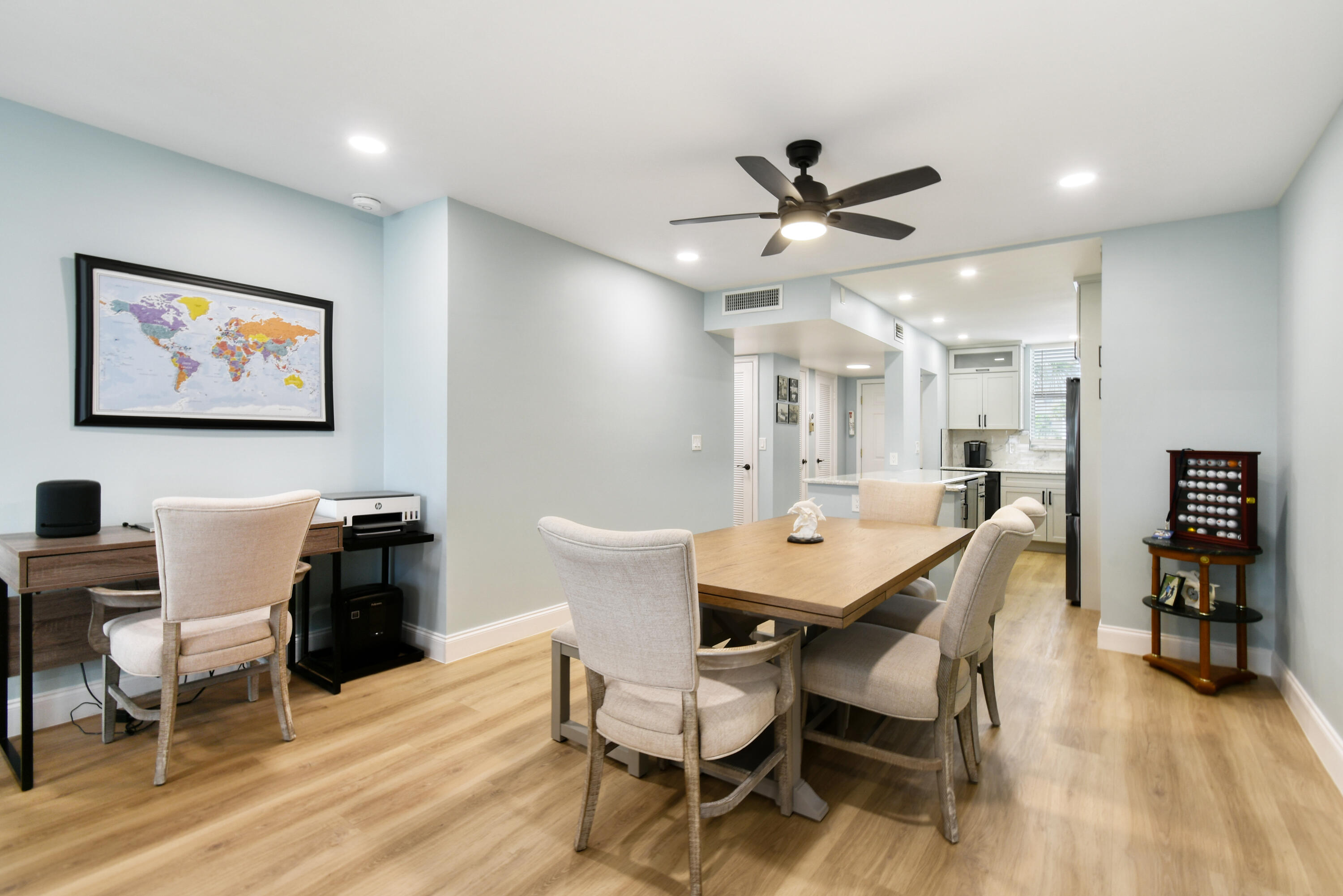 PARADISE HARBOUR CONDO - Residential