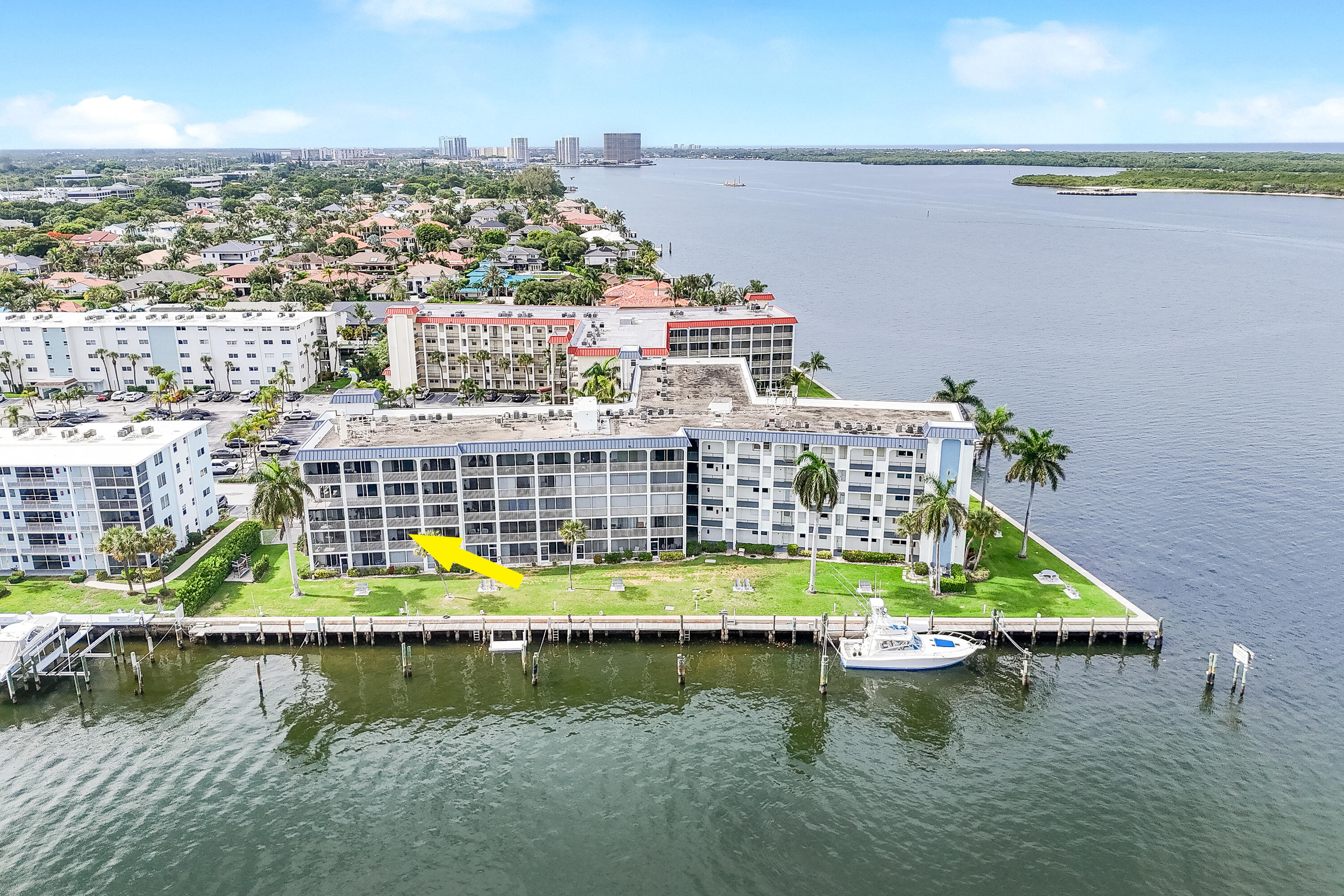 PARADISE HARBOUR CONDO - Residential