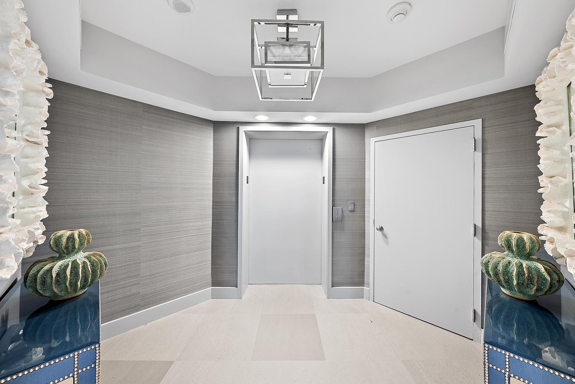 TWENTY SEVEN SEVENTY SOUTH OCEAN BLVD - Residential
