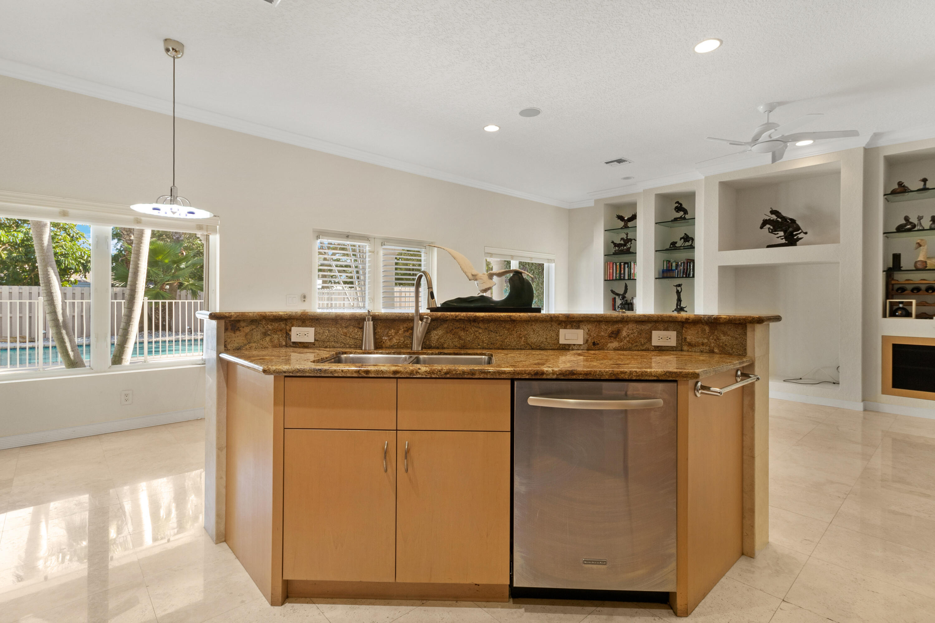CORAL RIDGE LANDINGS CONDO - Residential