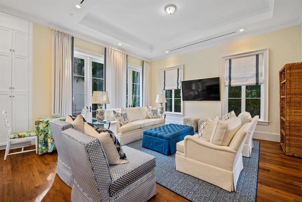 ROYAL PARK - Residential