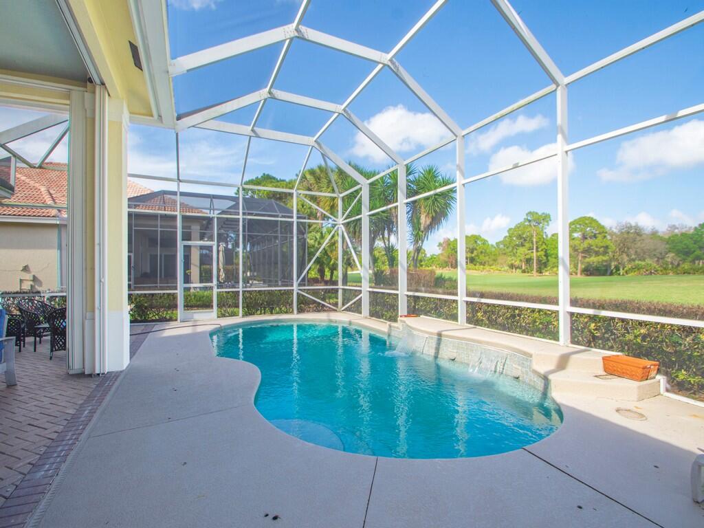 CYPRESS POINT - Residential