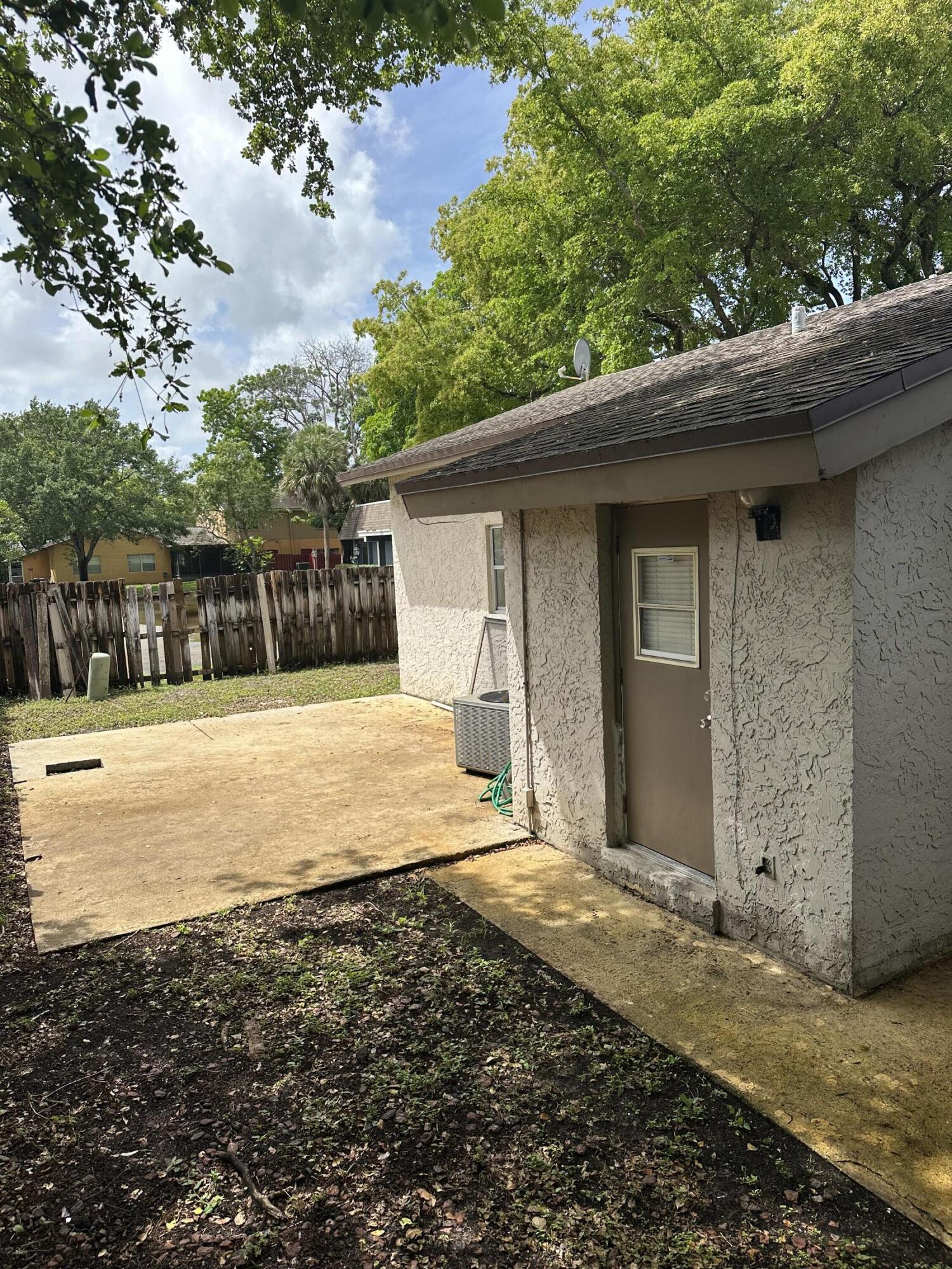 APPLE CREEK - Residential