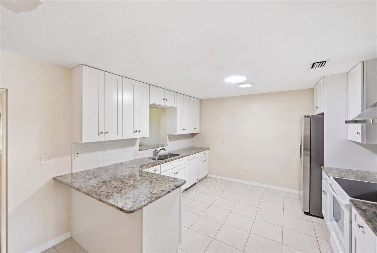 PORT ST LUCIE SECTION 3 - Residential