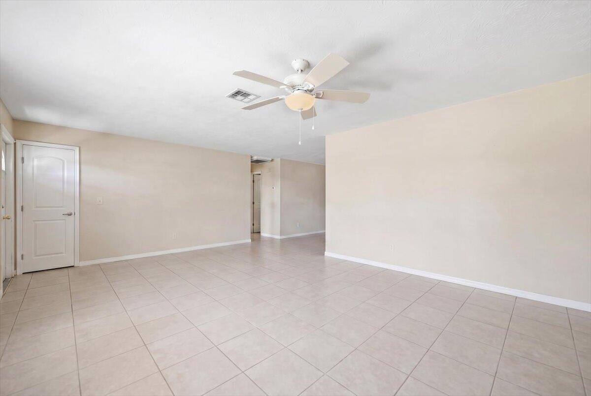 PORT ST LUCIE SECTION 3 - Residential