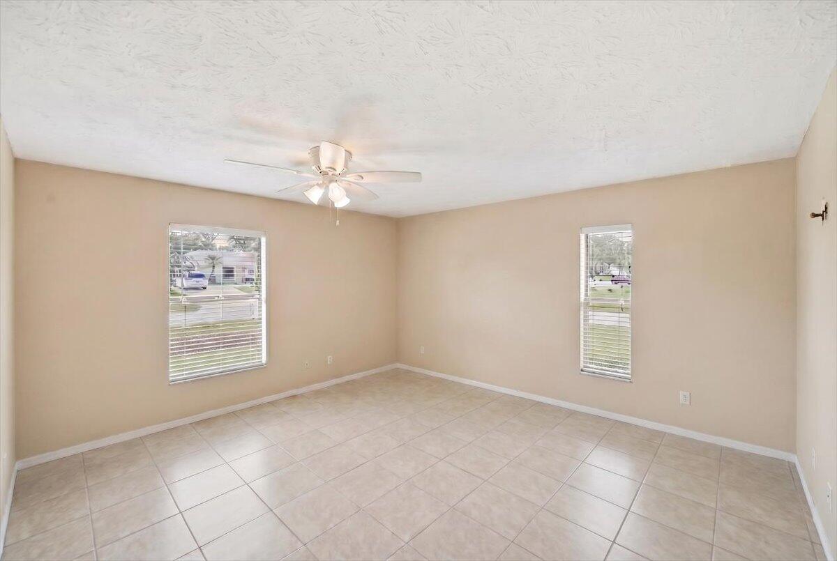 PORT ST LUCIE SECTION 3 - Residential