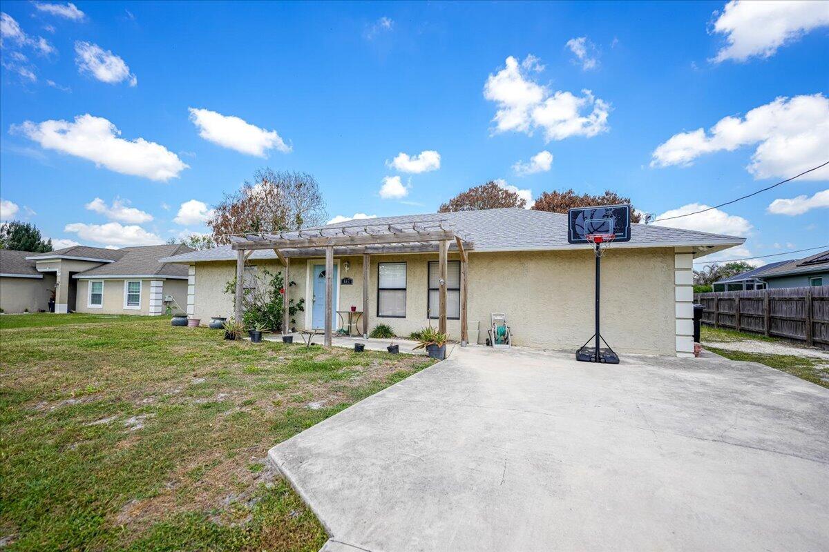 PORT ST LUCIE SECTION 3 - Residential