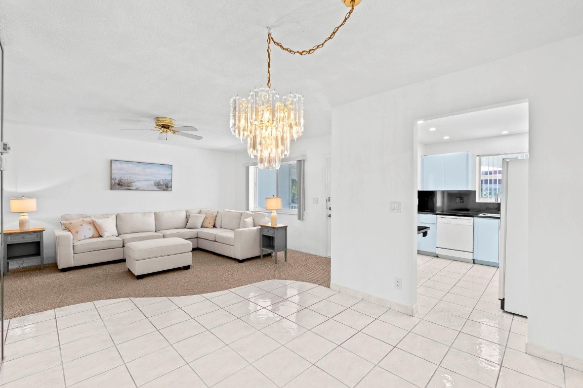 PARADISE VILLAS - Residential