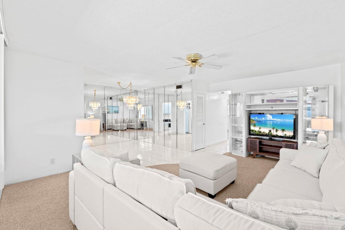 PARADISE VILLAS - Residential