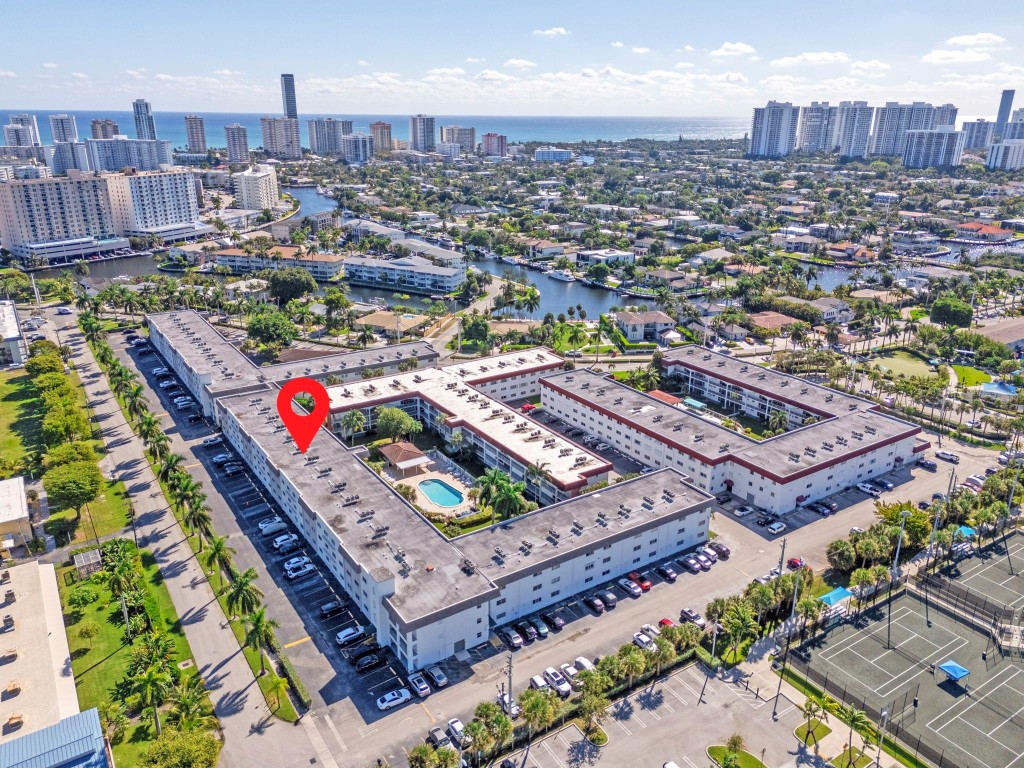 PARADISE VILLAS - Residential