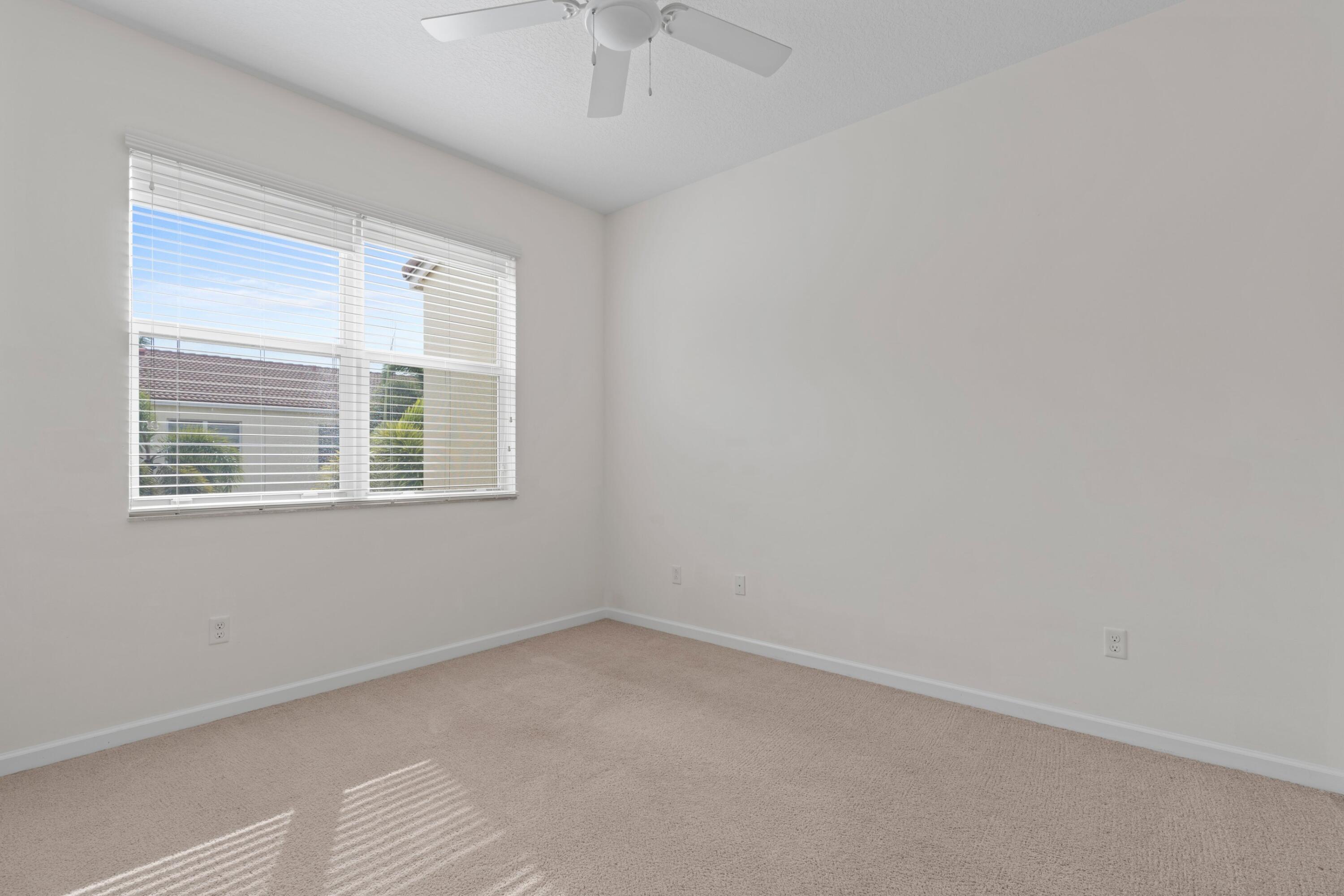 BLUE LAKE TOWNHOMES - Residential Lease